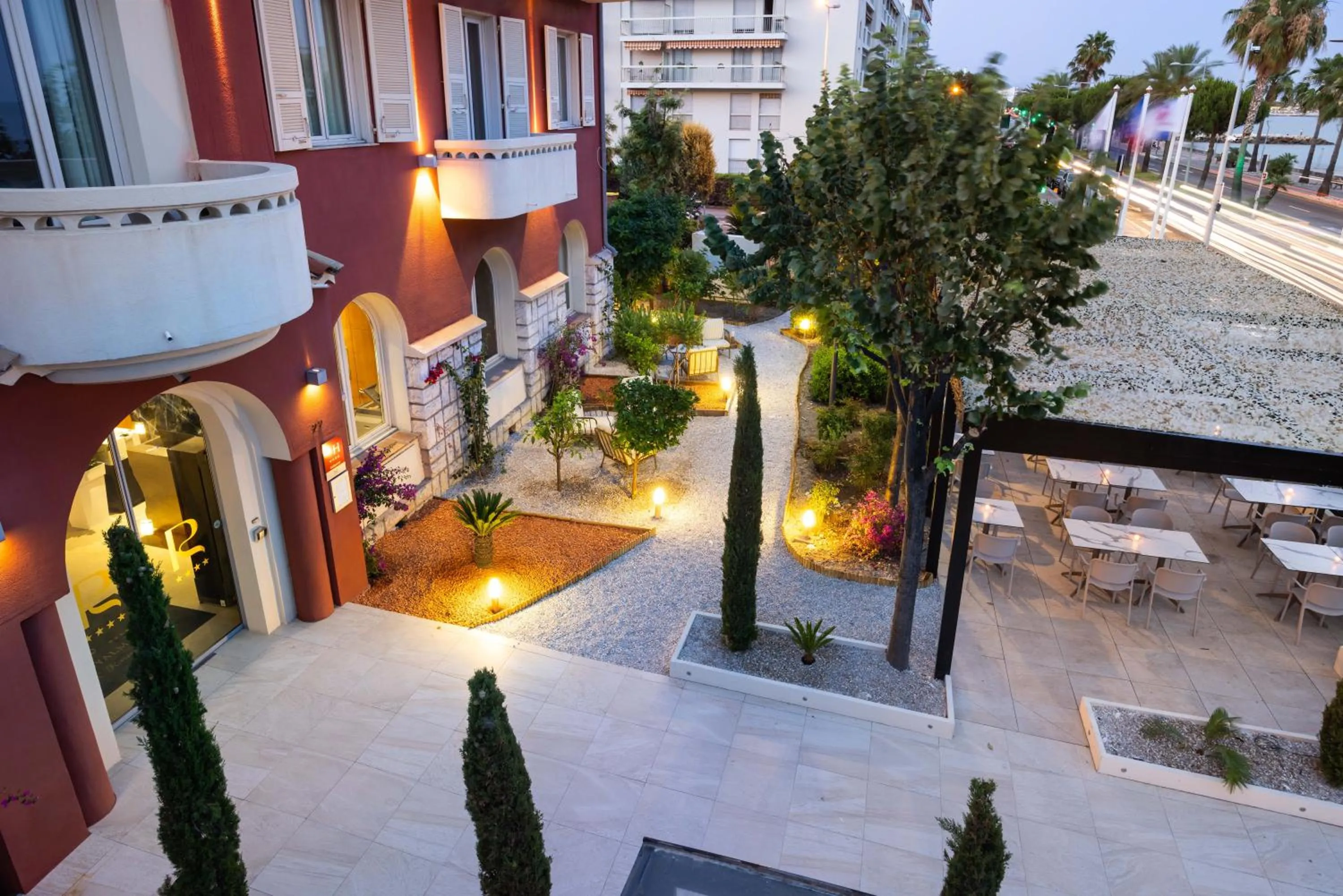 Property building in Hotel Royalmar - Nouveau propriétaire