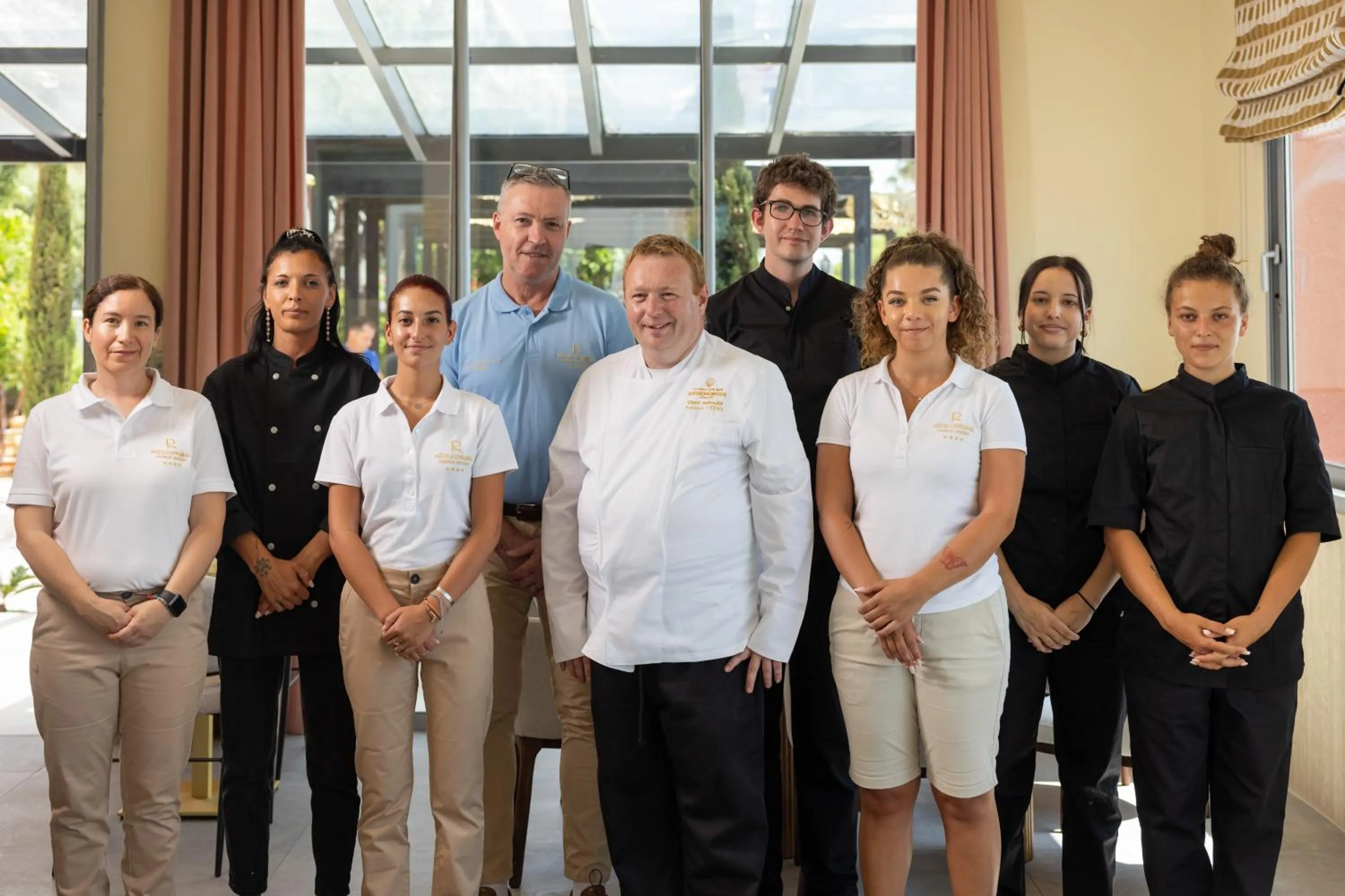 Staff in Hotel Royalmar - Nouveau propriétaire