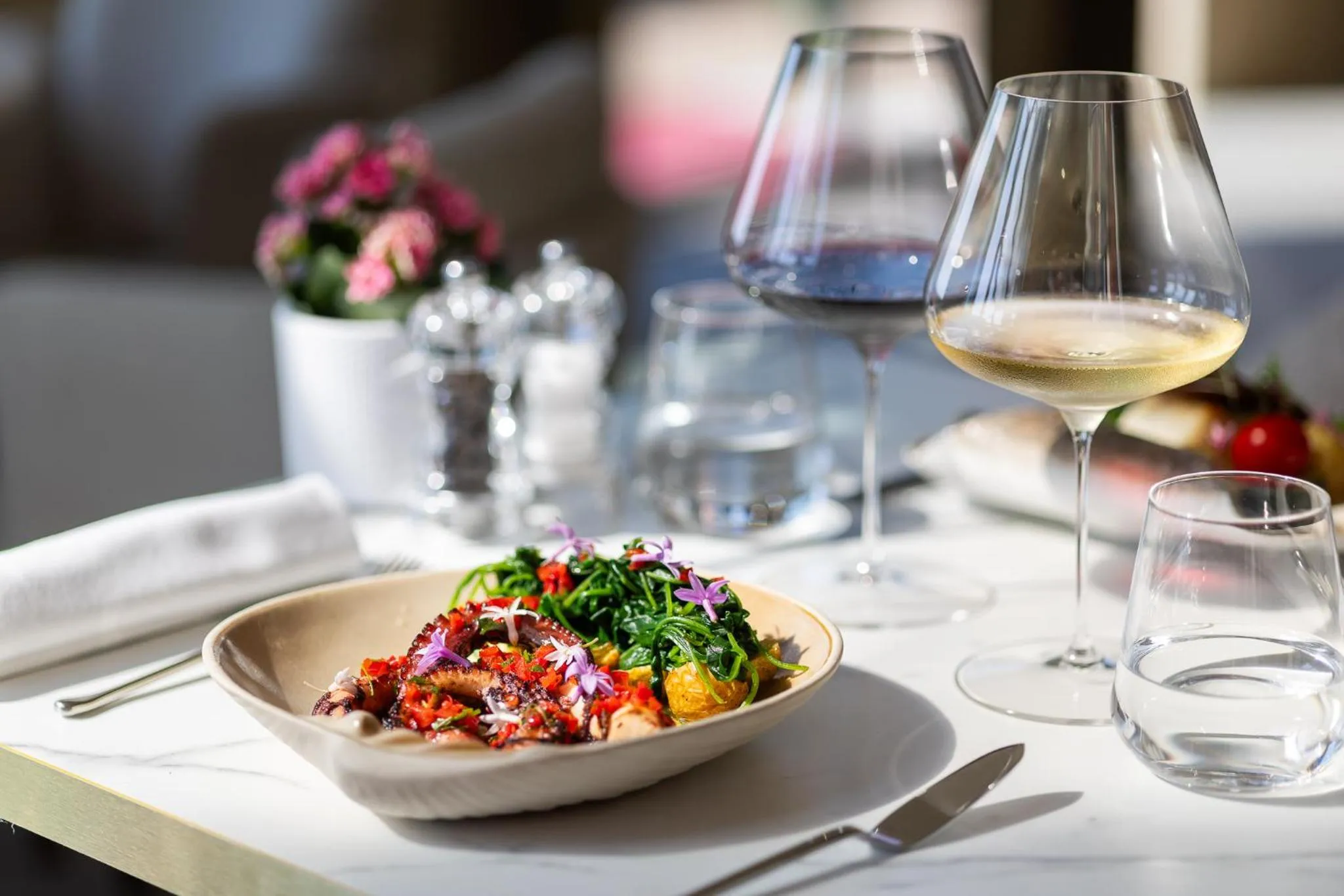 Restaurant/places to eat in Hotel Royalmar - Nouveau propriétaire