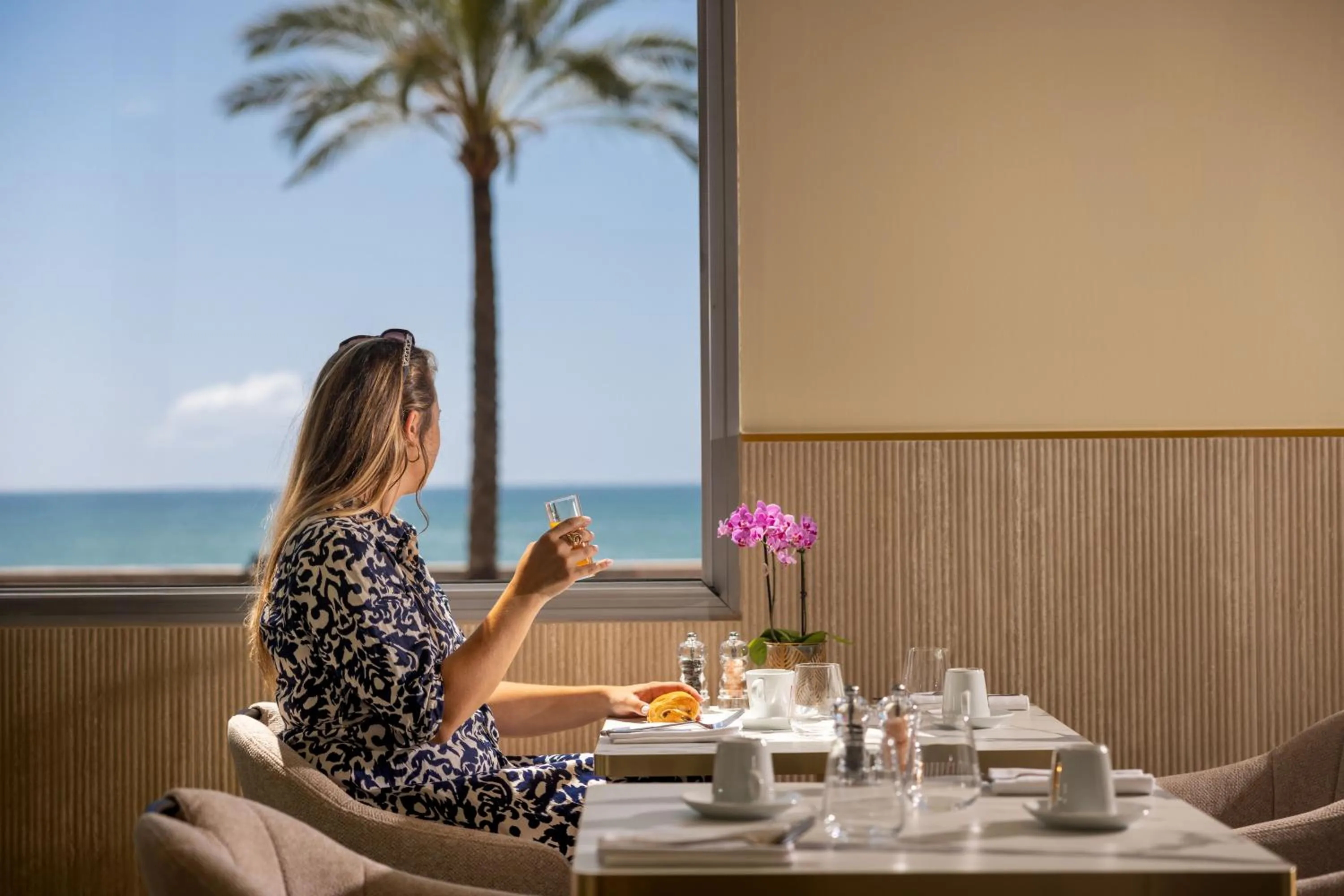 Restaurant/places to eat in Hotel Royalmar - Nouveau propriétaire