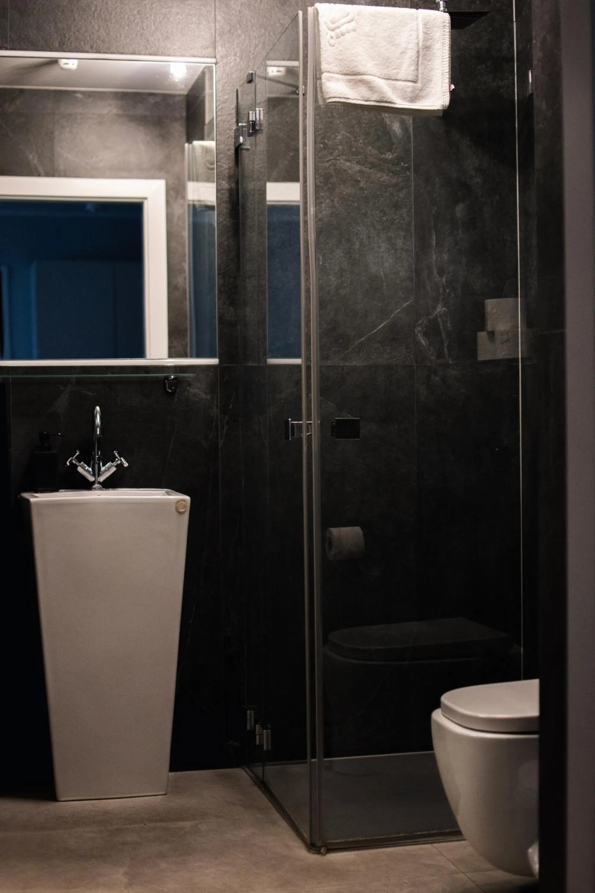 Shower in Baltic Gdańsk OLD TOWN by St Mary s Church