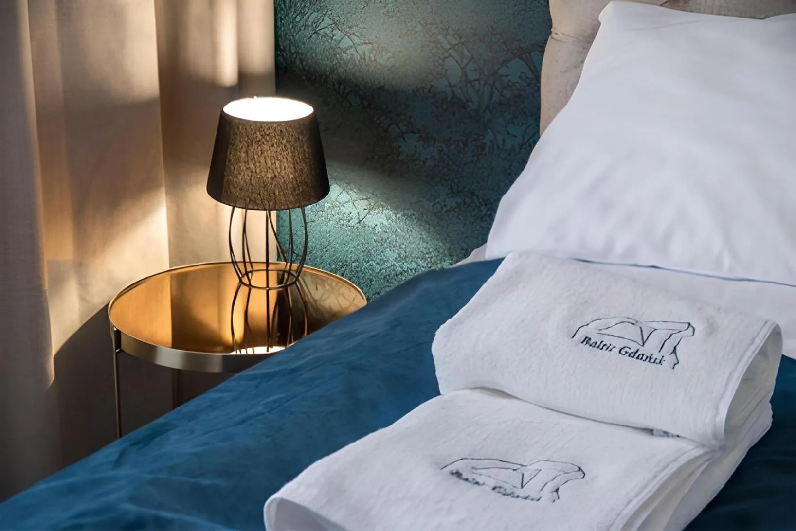 People, Bed in Baltic Gdańsk OLD TOWN by St Mary s Church