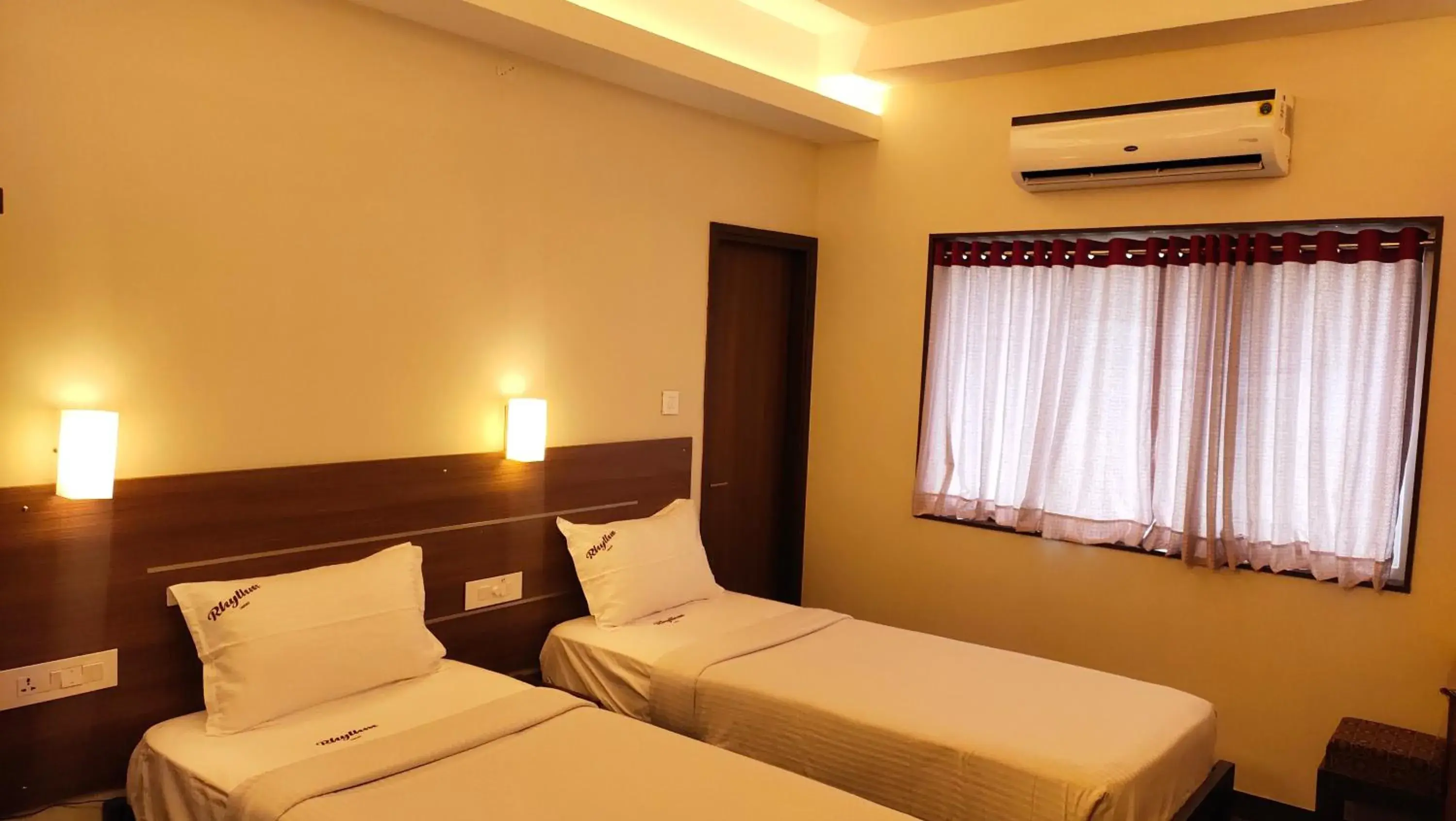 Superior Twin Room - single occupancy in Hotel Rhythm Grand Suite Superior Twin Room - single occupancy in Hotel Rhythm Grand Suite