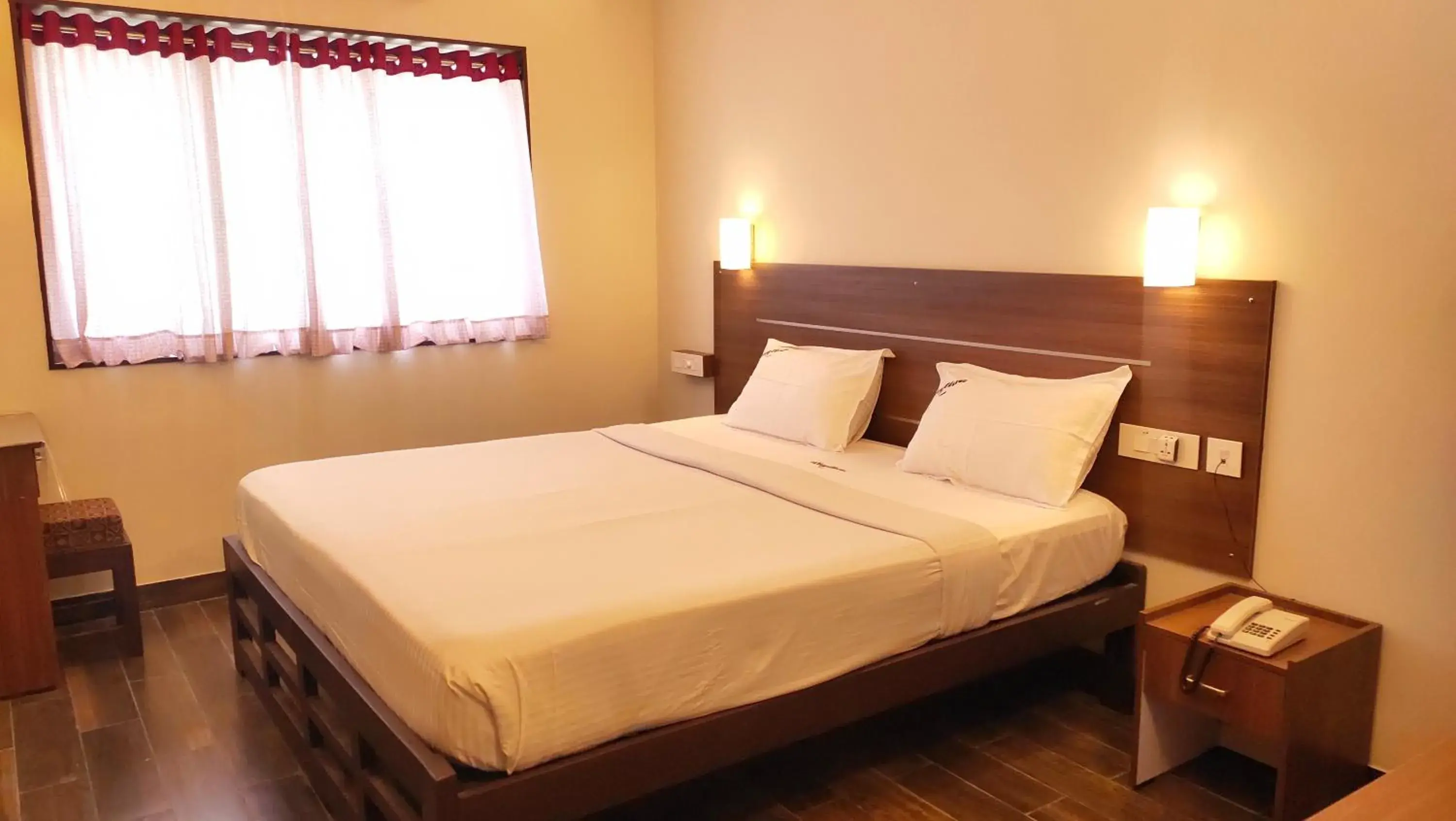 Deluxe Double Room - single occupancy in Hotel Rhythm Grand Suite Deluxe Double Room - single occupancy in Hotel Rhythm Grand Suite