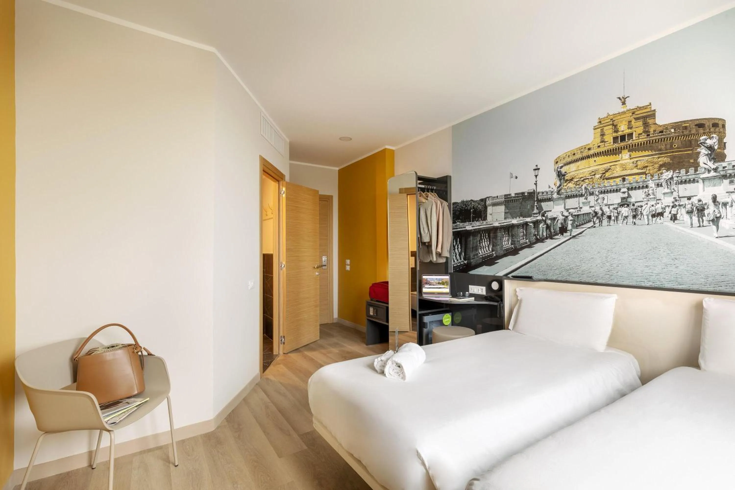 Photo of the whole room, Bed in B&B Hotel Roma Fiumicino Aeroporto Fiera 2