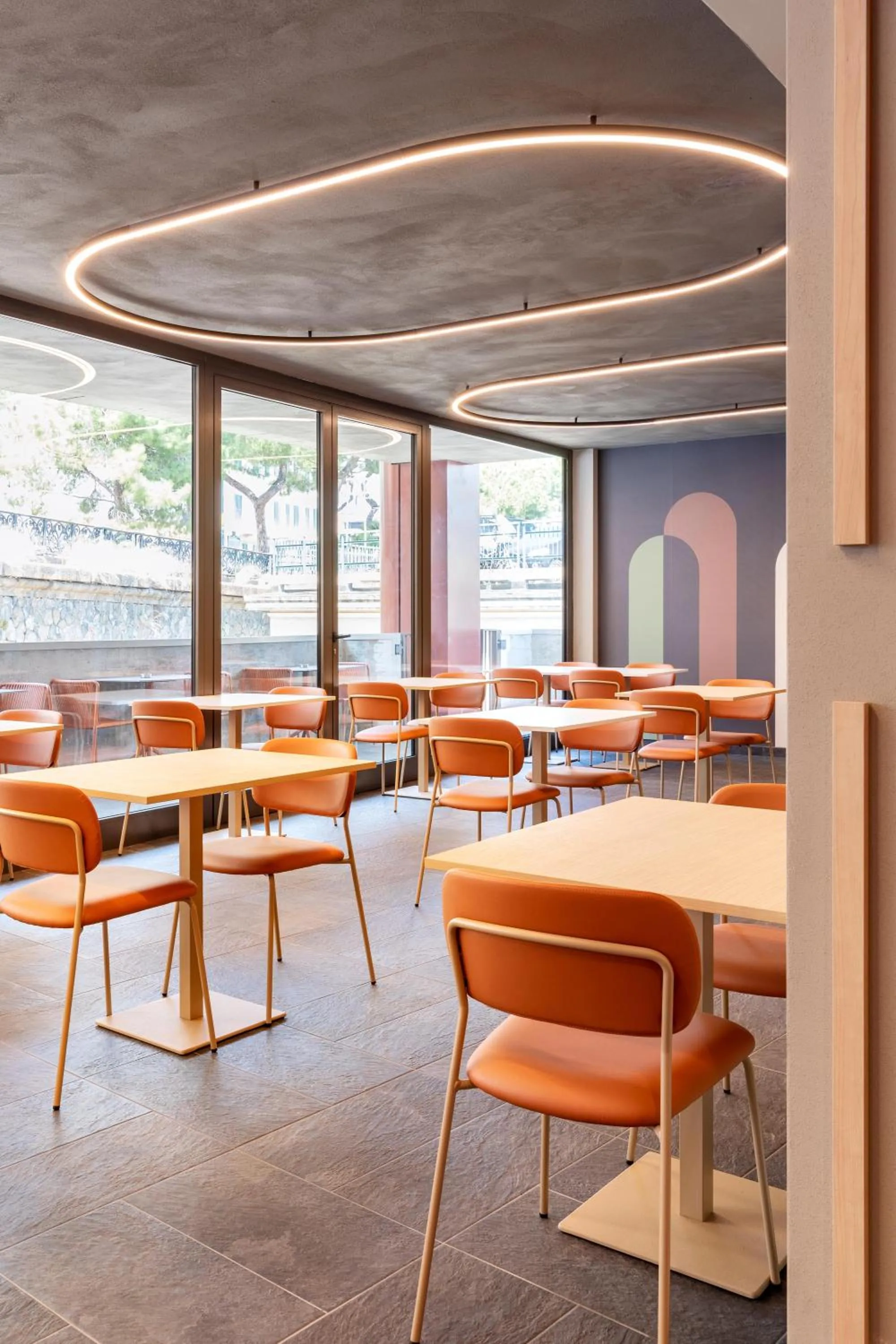 Restaurant/places to eat in B&B Hotel Genova City Center