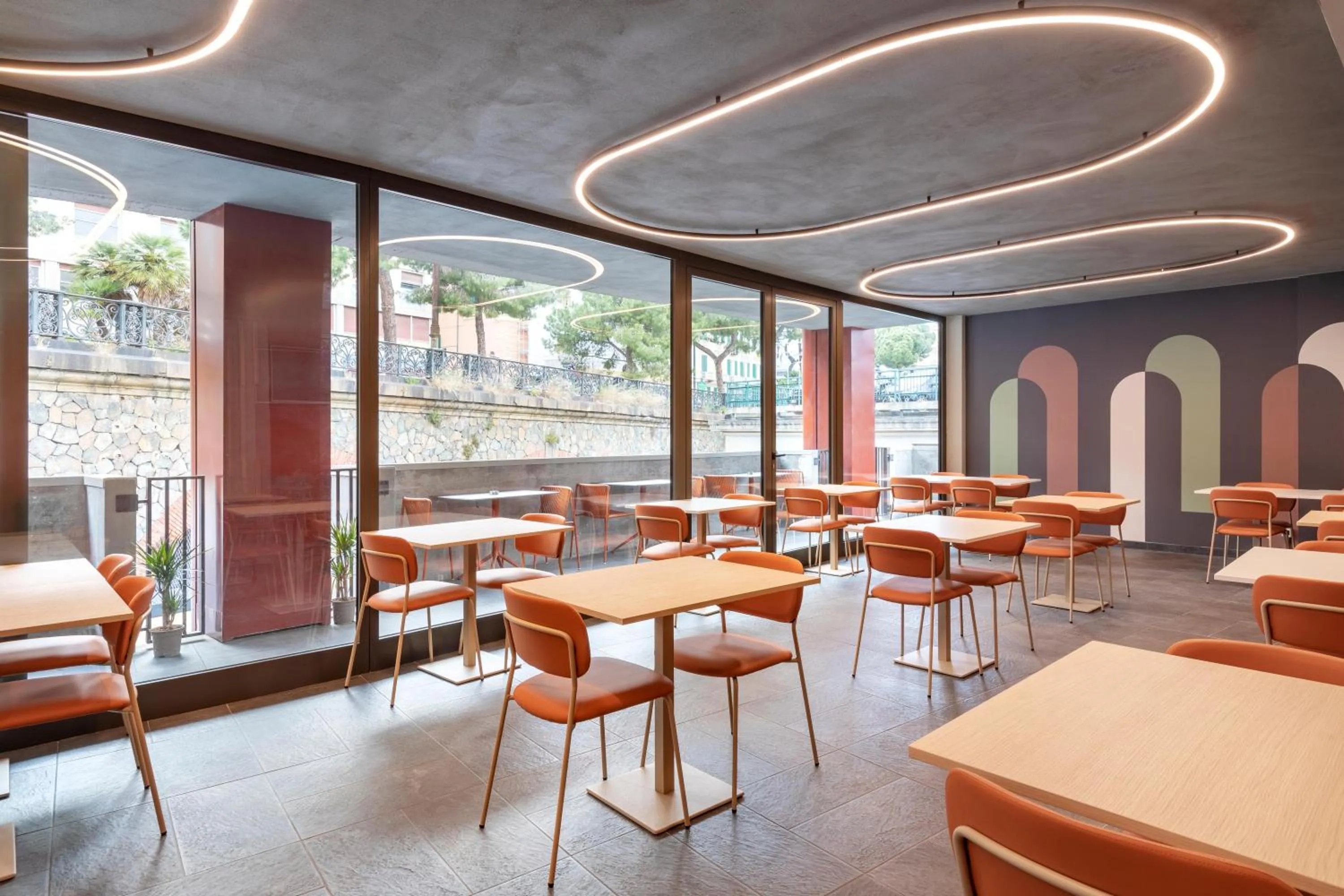 Restaurant/places to eat in B&B Hotel Genova City Center