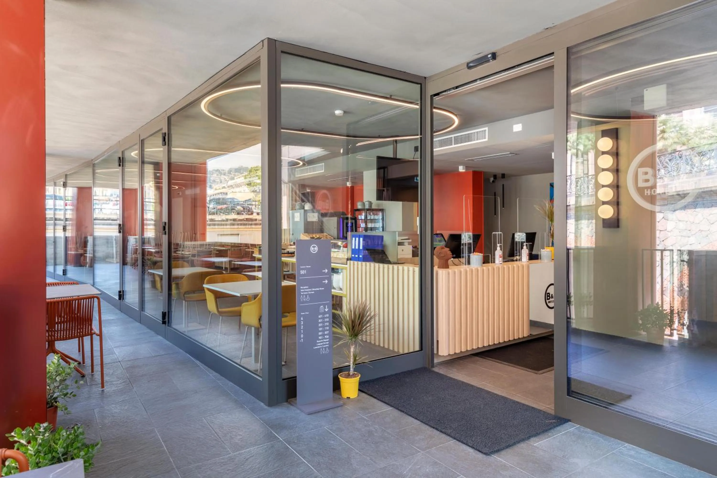 Balcony/Terrace in B&B Hotel Genova City Center