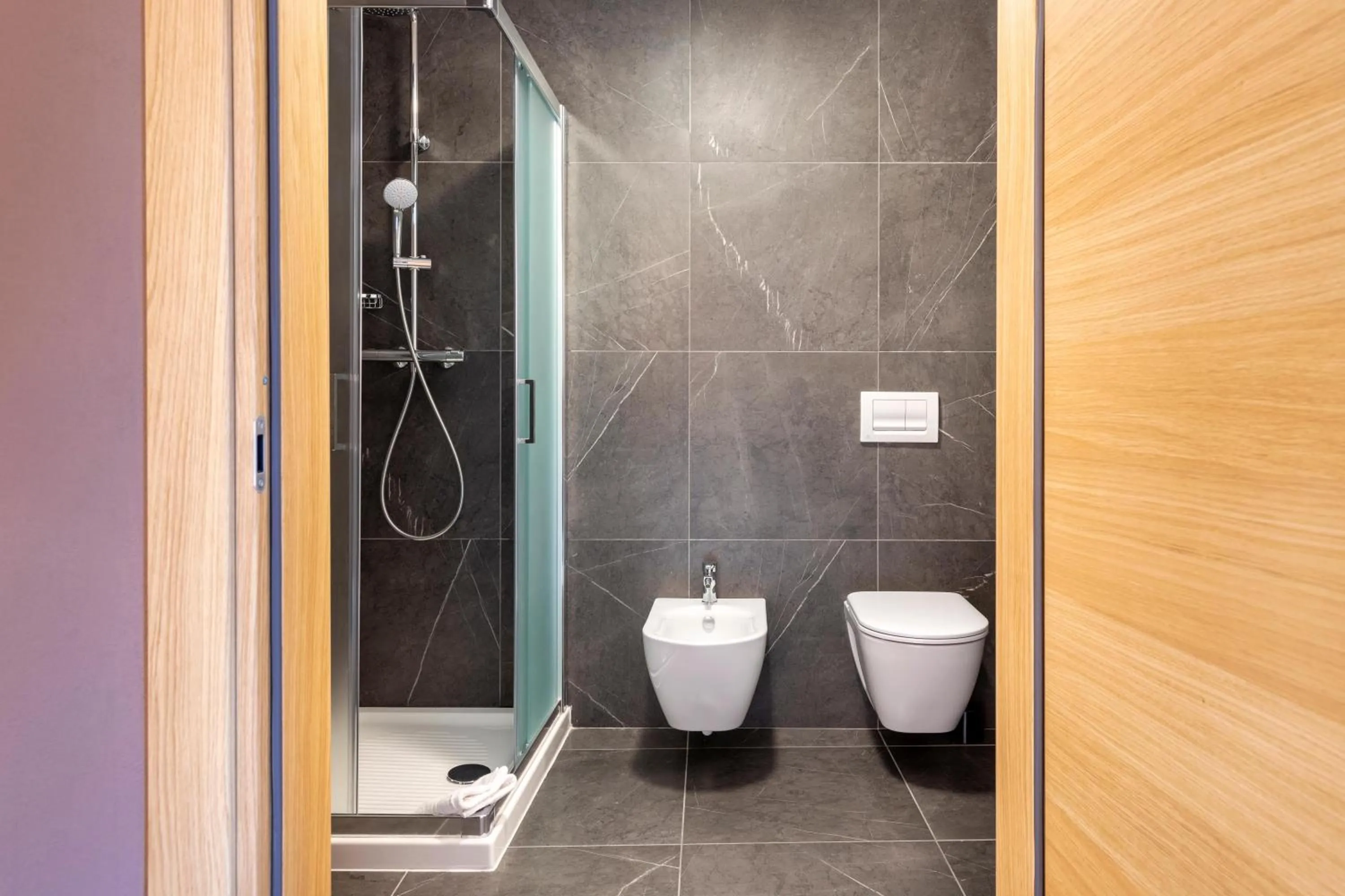 Bathroom in B&B Hotel Genova City Center