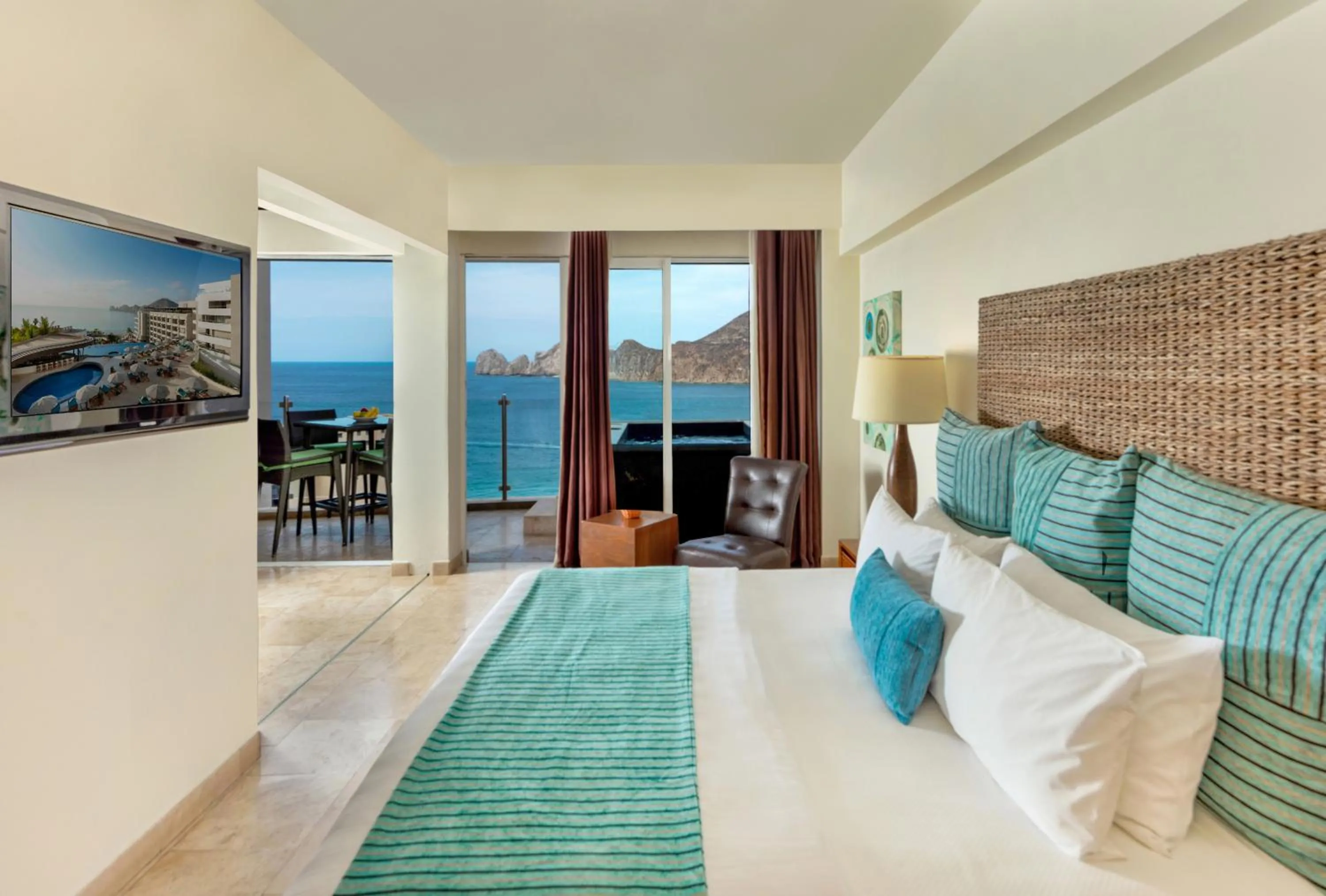 Photo of the whole room, Bed in Corazón Cabo, a Noble House Resort