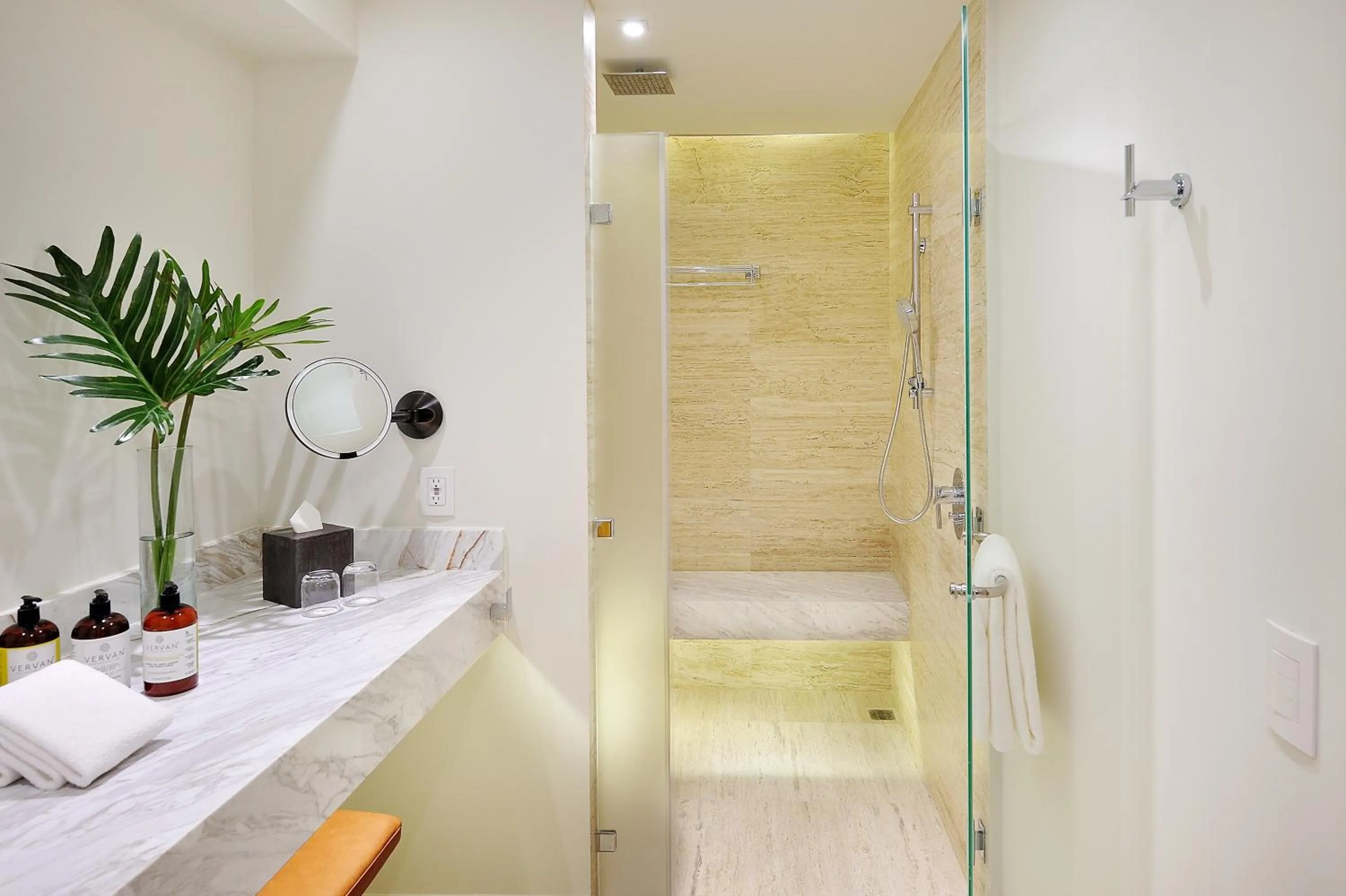 Bathroom in Corazón Cabo, a Noble House Resort