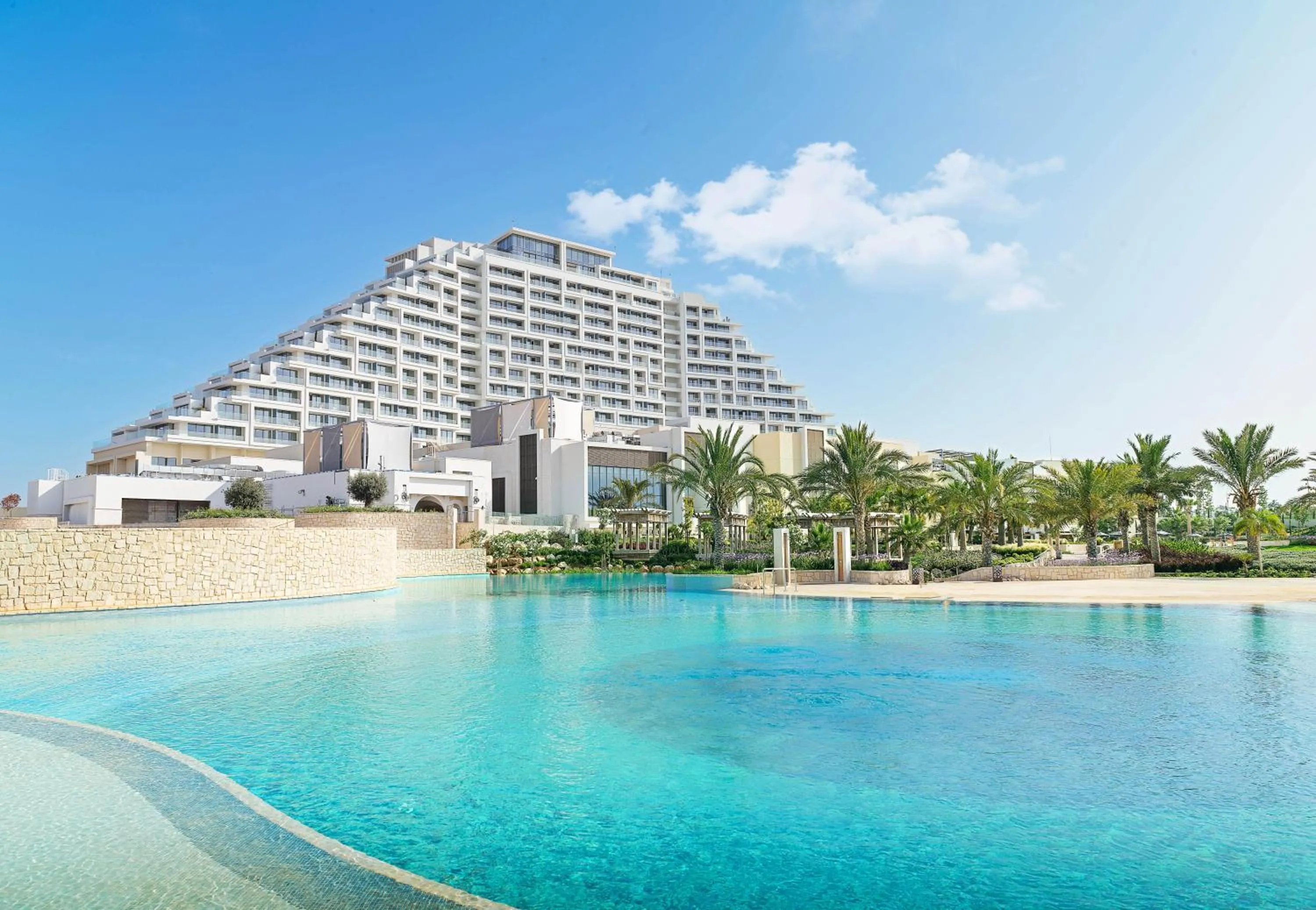 Swimming pool in City of Dreams Mediterranean - Integrated Resort, Casino & Entertainment