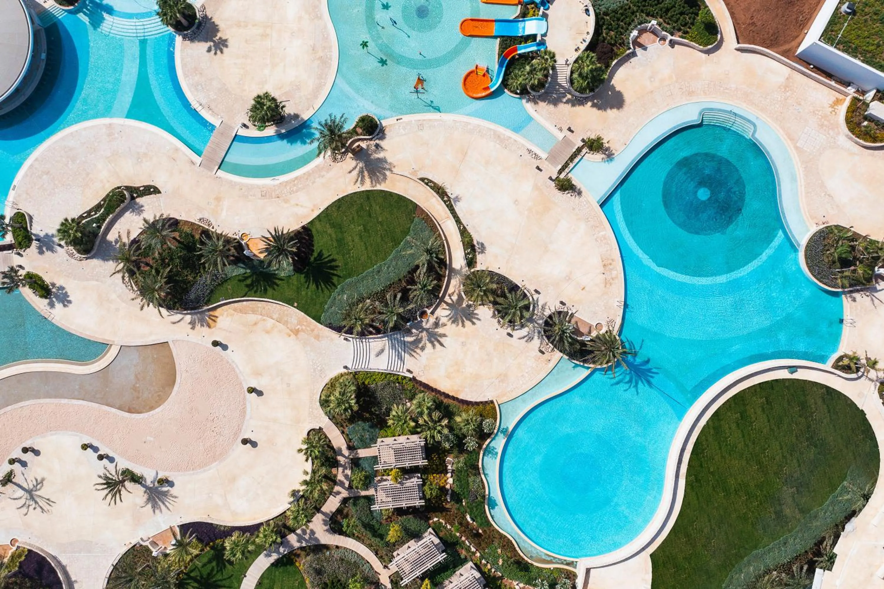 Swimming pool in City of Dreams Mediterranean - Integrated Resort, Casino & Entertainment