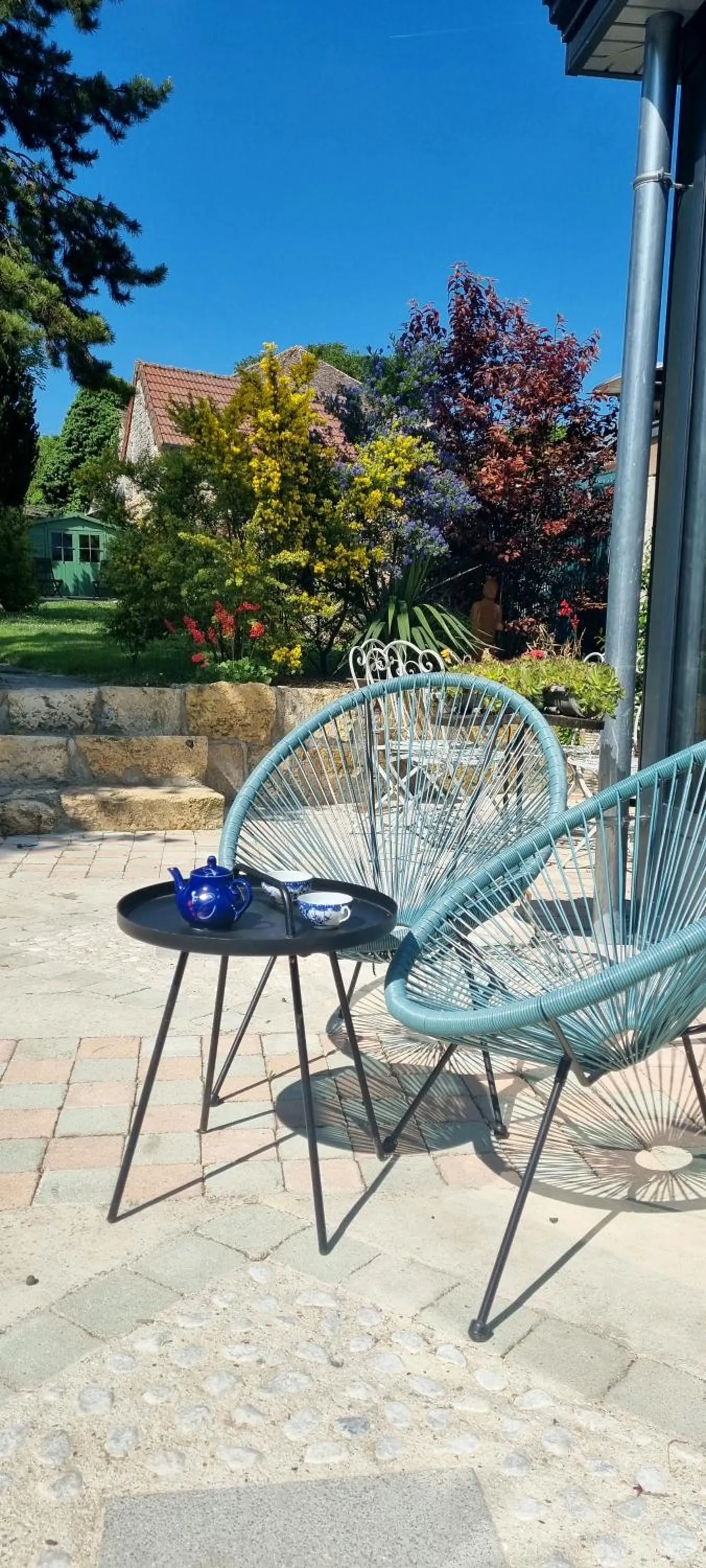 Spring in Les Glycines de Monchy- Chambres d'hôtes