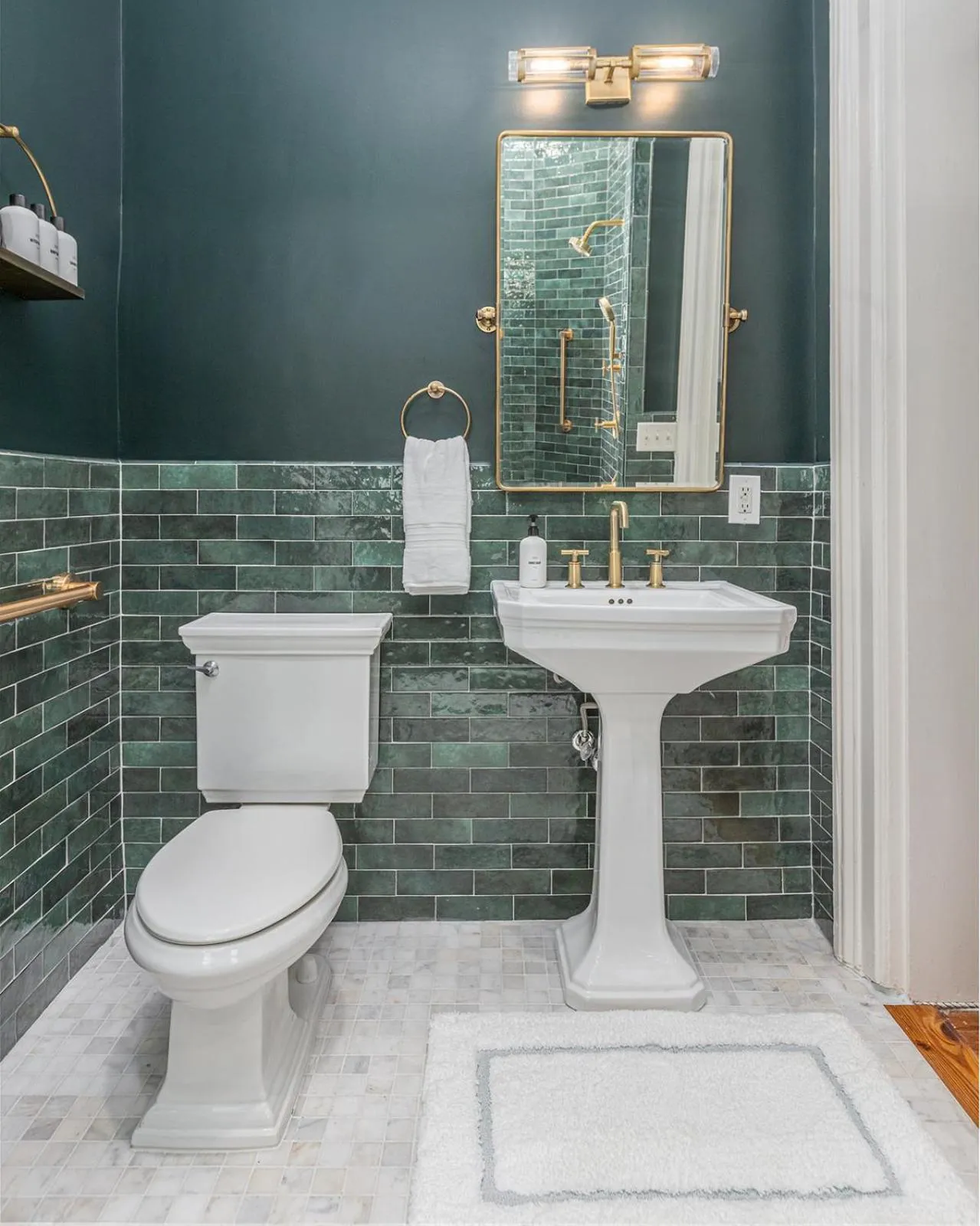 Toilet in Bellwether House