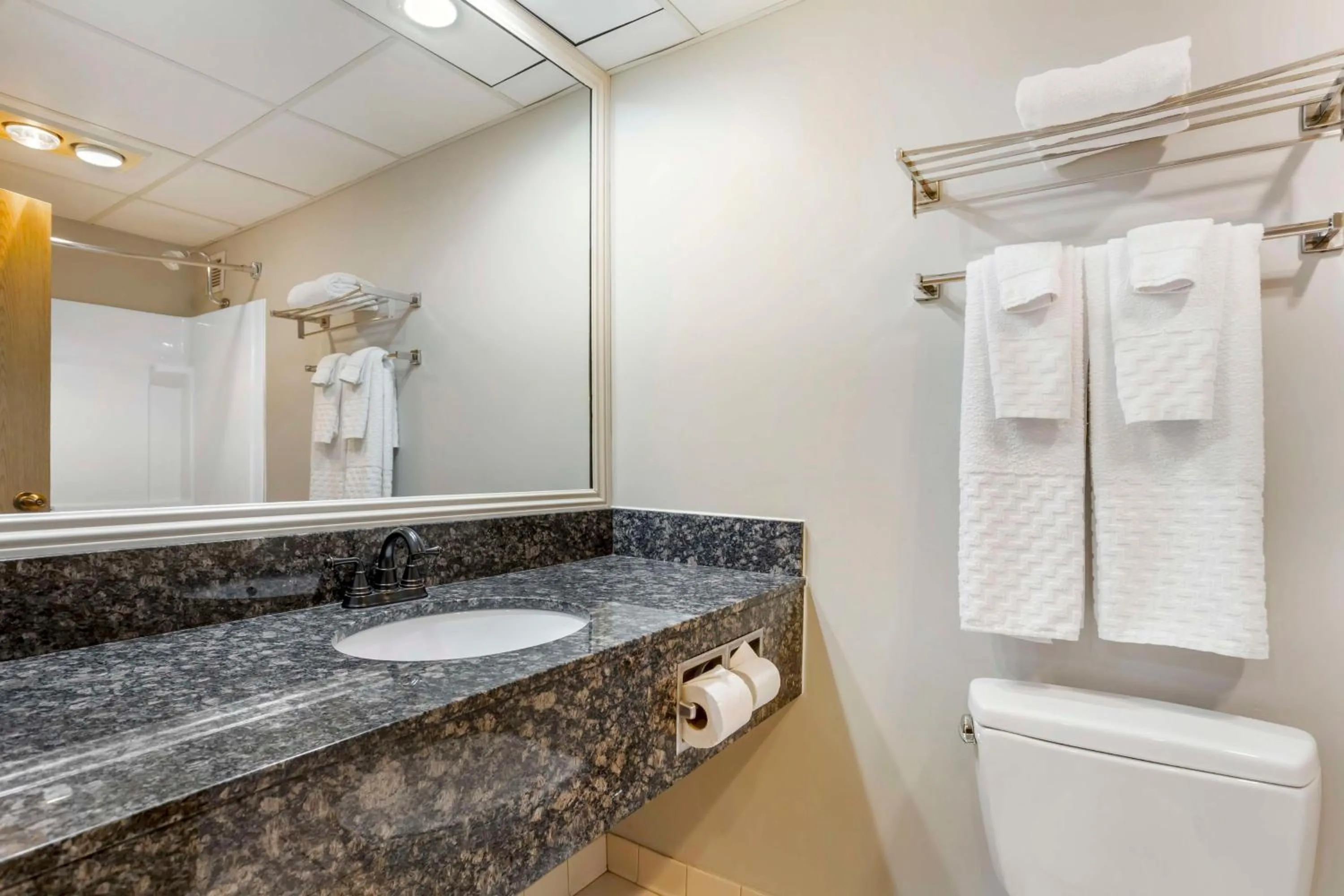 Bathroom in Best Western Danbury/Bethel