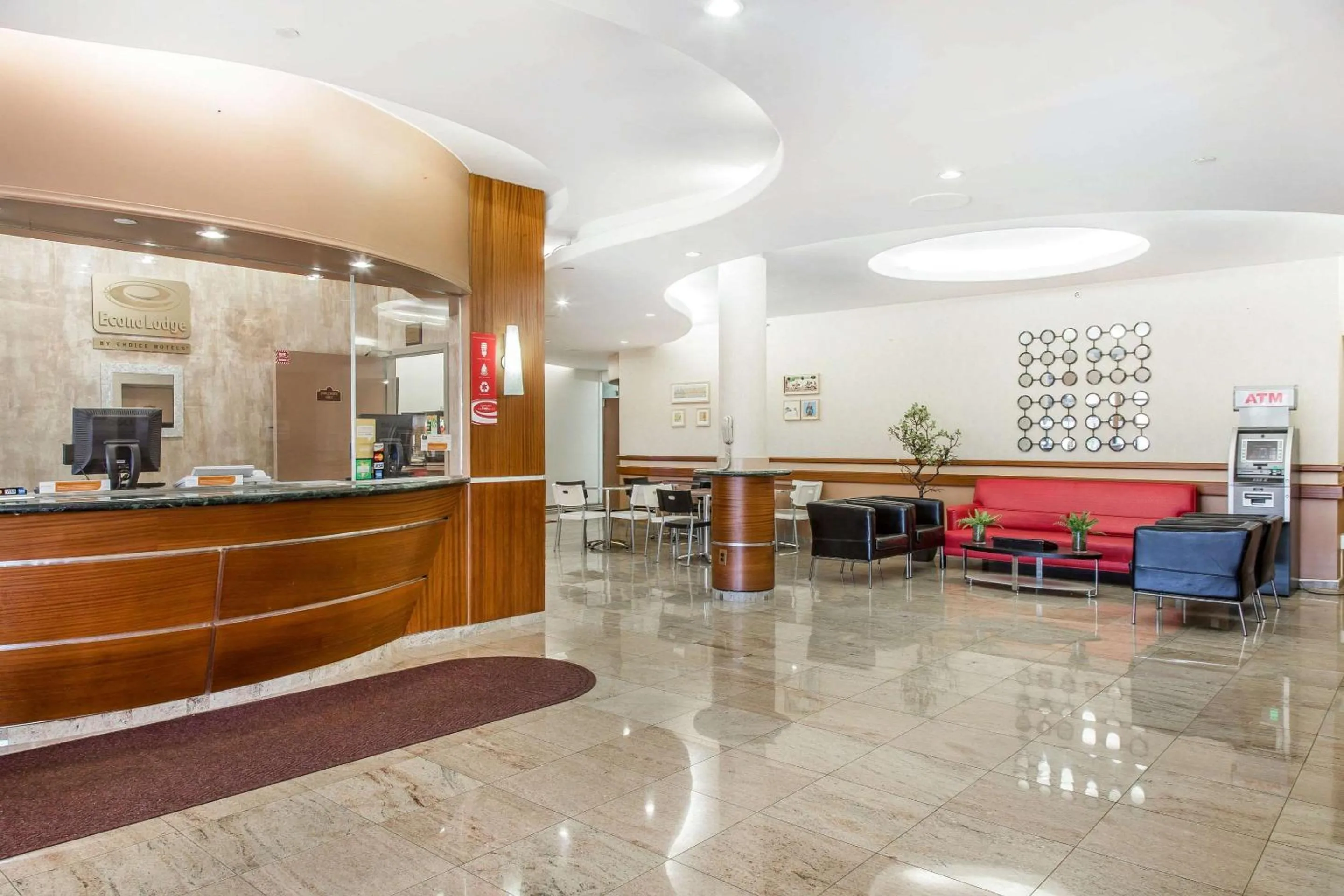 Lobby or reception in Econo Lodge