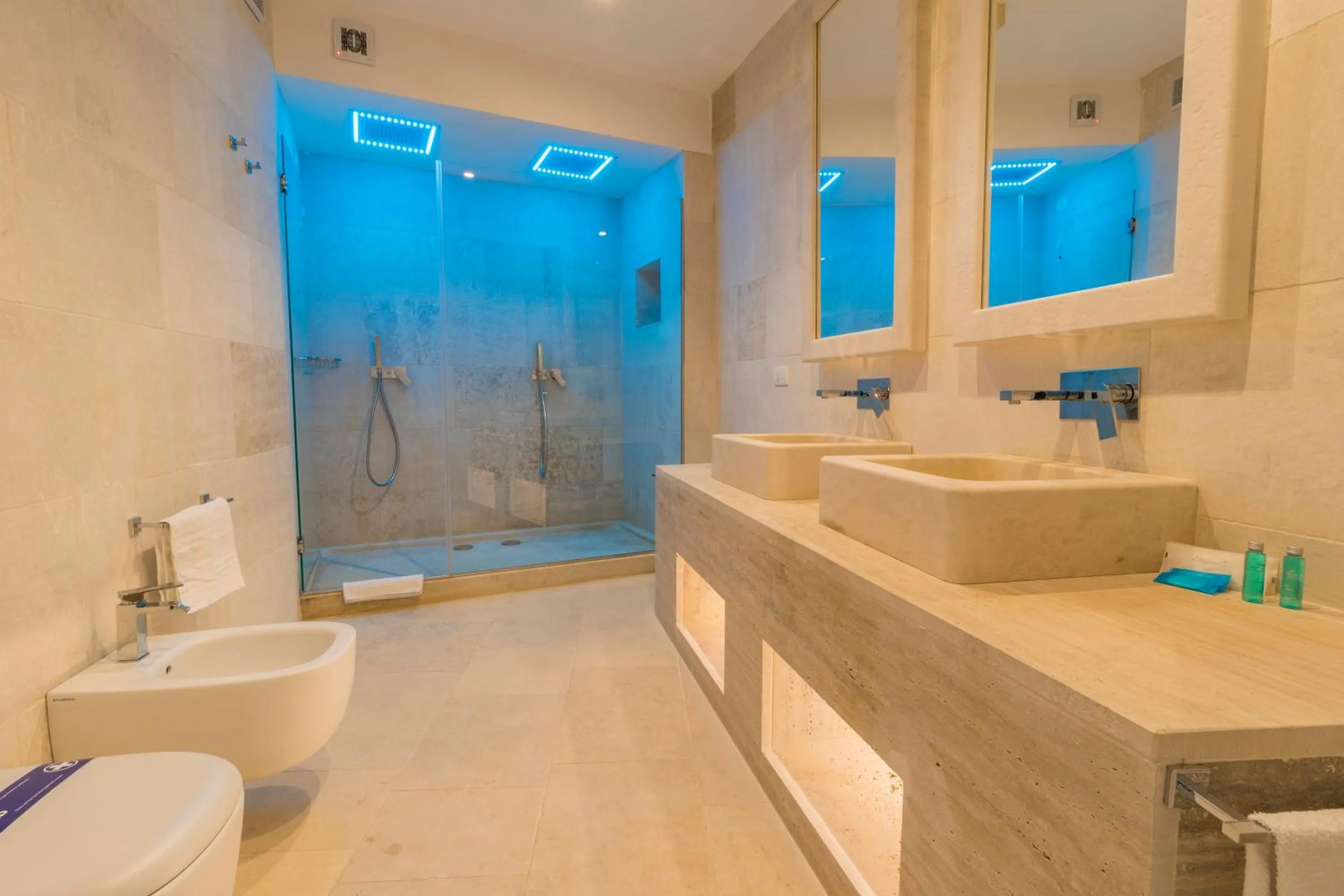 HOTEL BARONE DI MARE