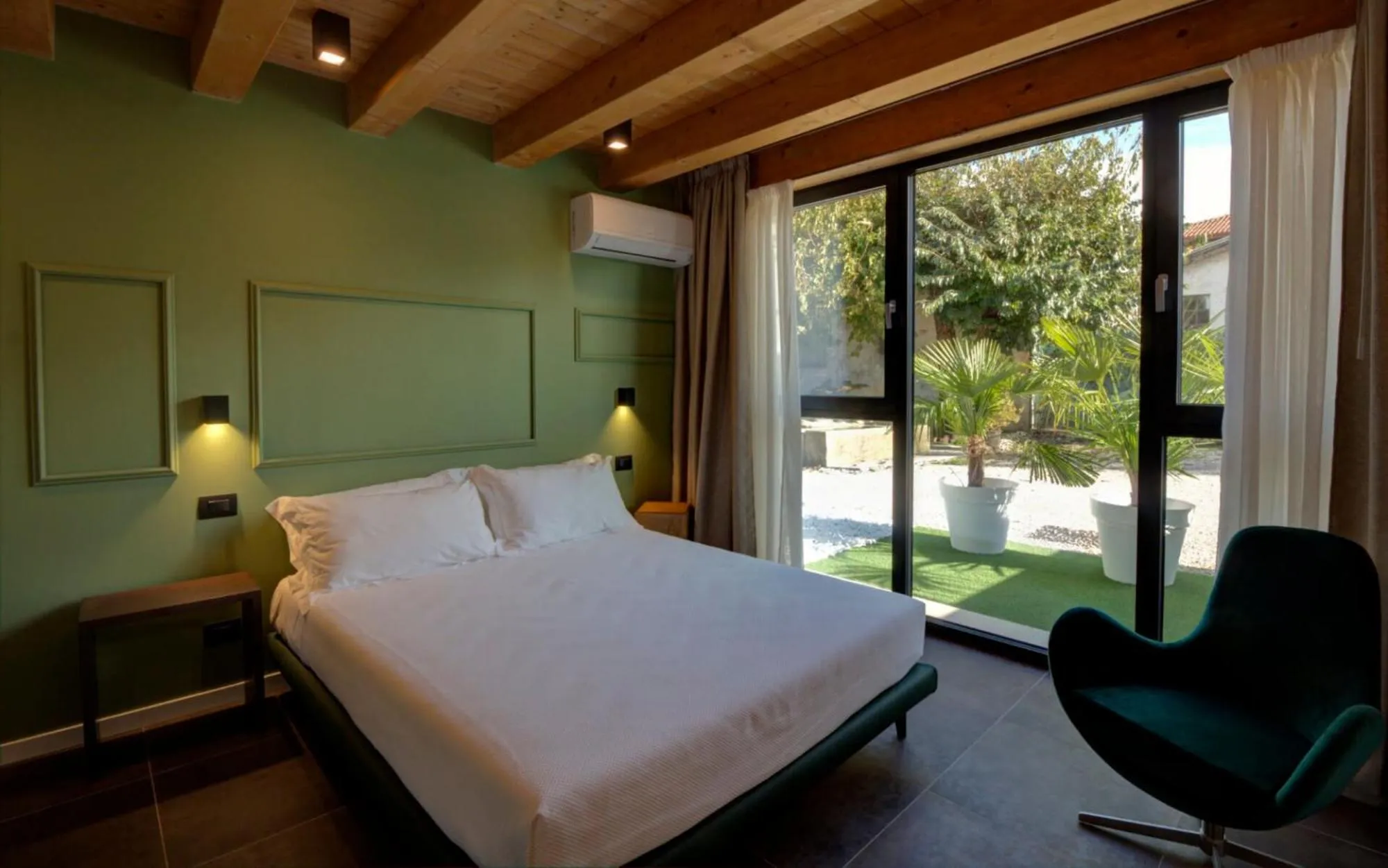 Photo of the whole room, Bed in Nuovo B&B WhyNot? a Vicenza