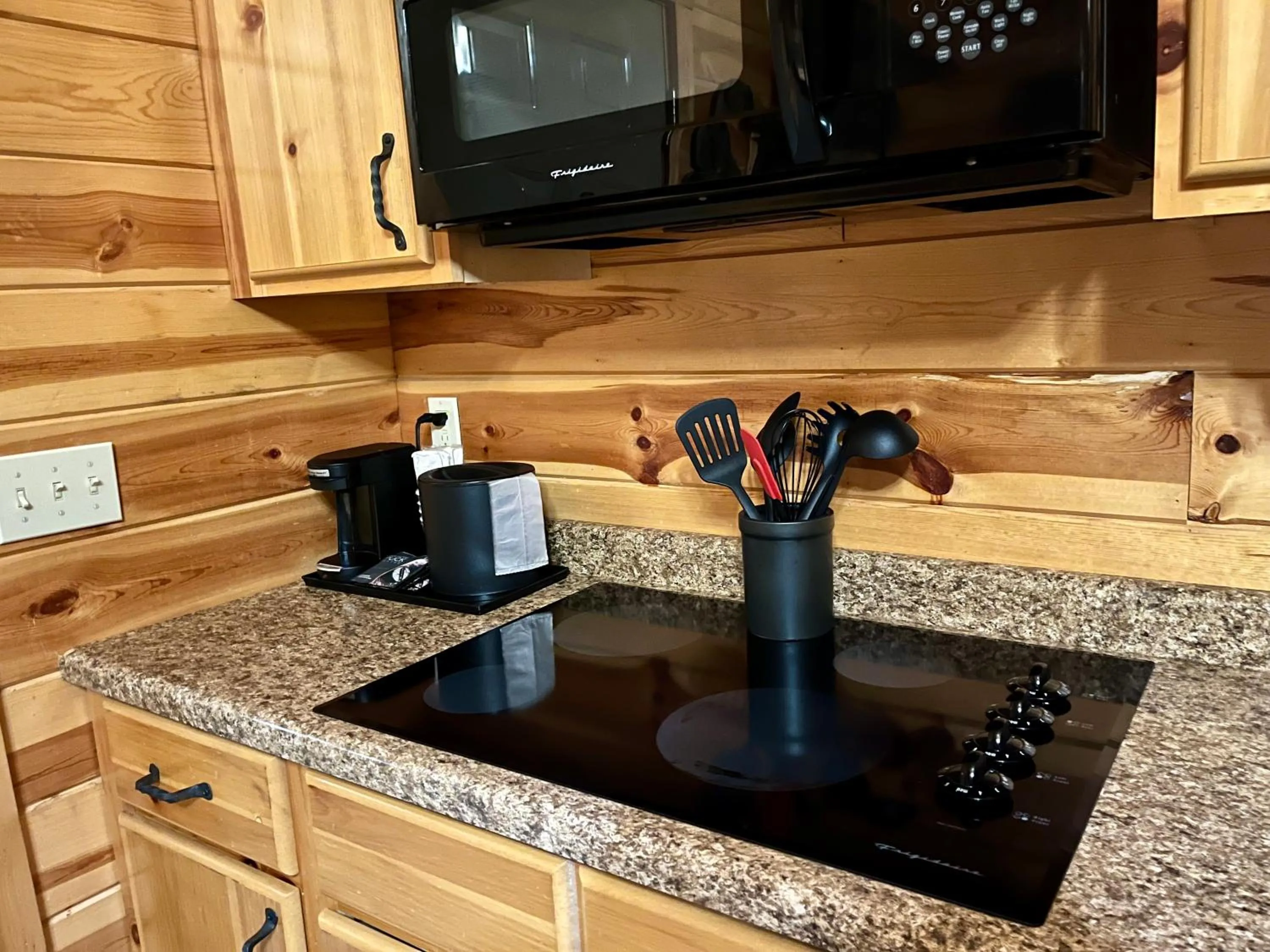 Kitchen or kitchenette in Badlands Frontier Cabins