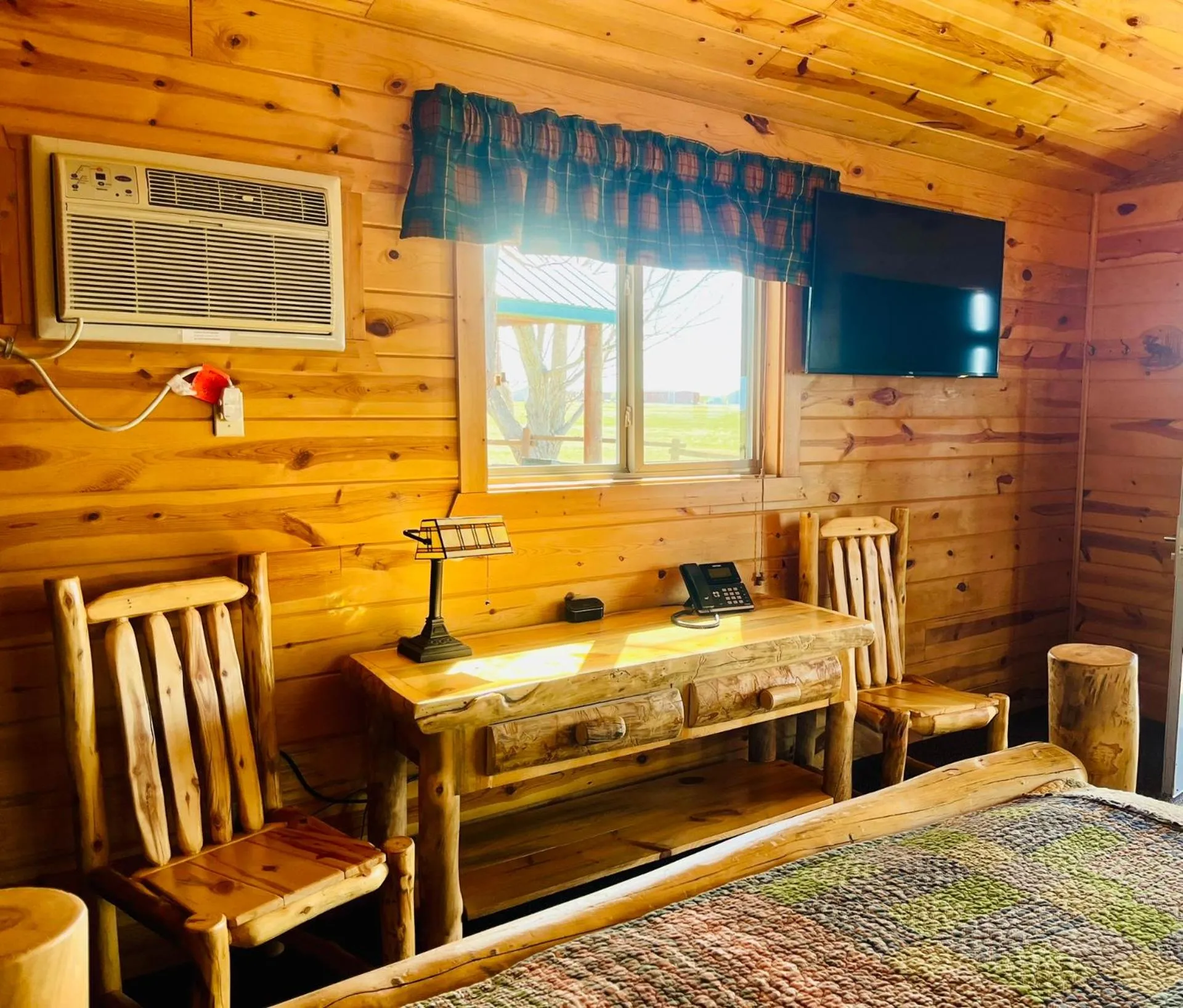 TV and multimedia in Badlands Frontier Cabins