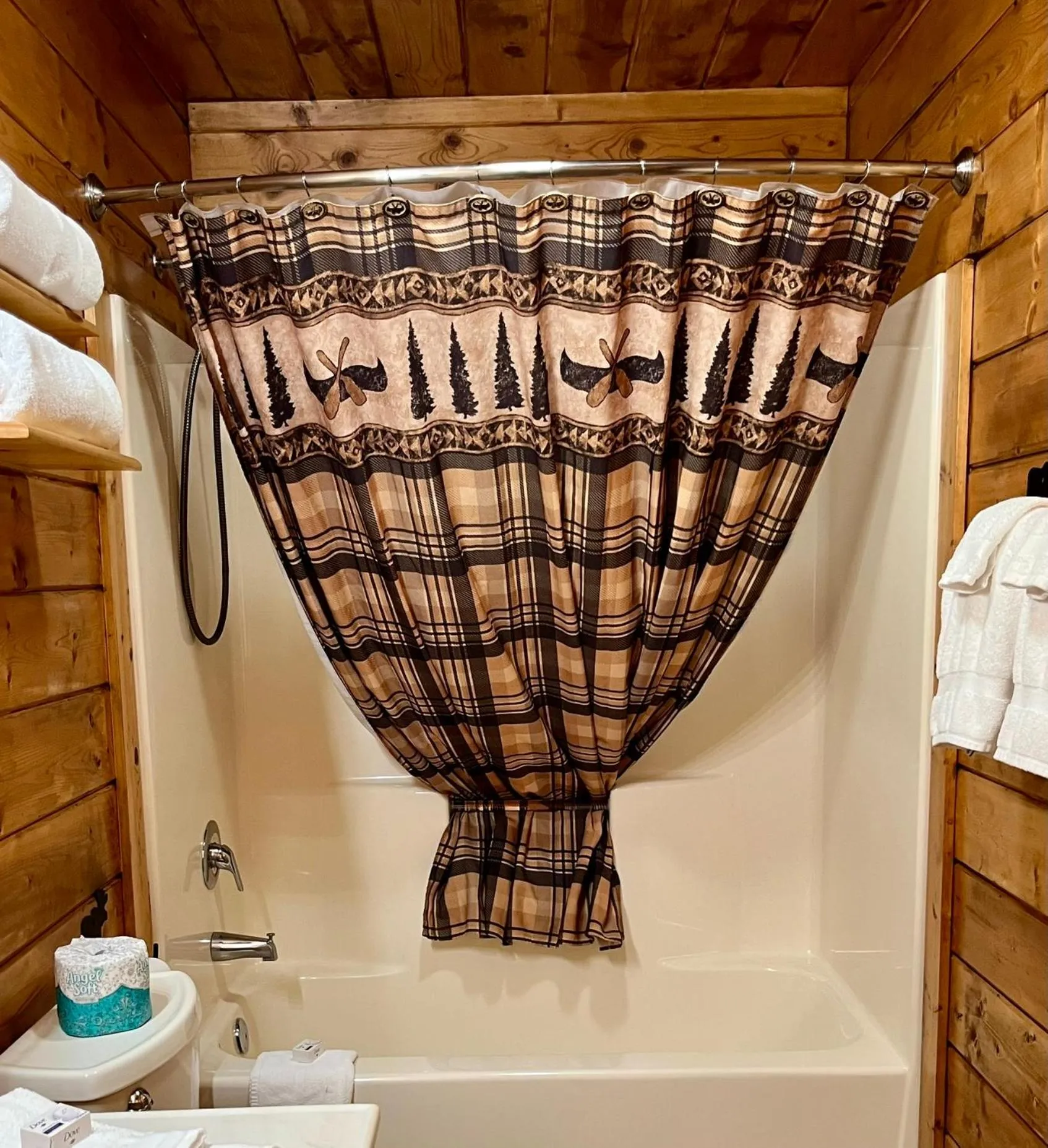 Shower in Badlands Frontier Cabins