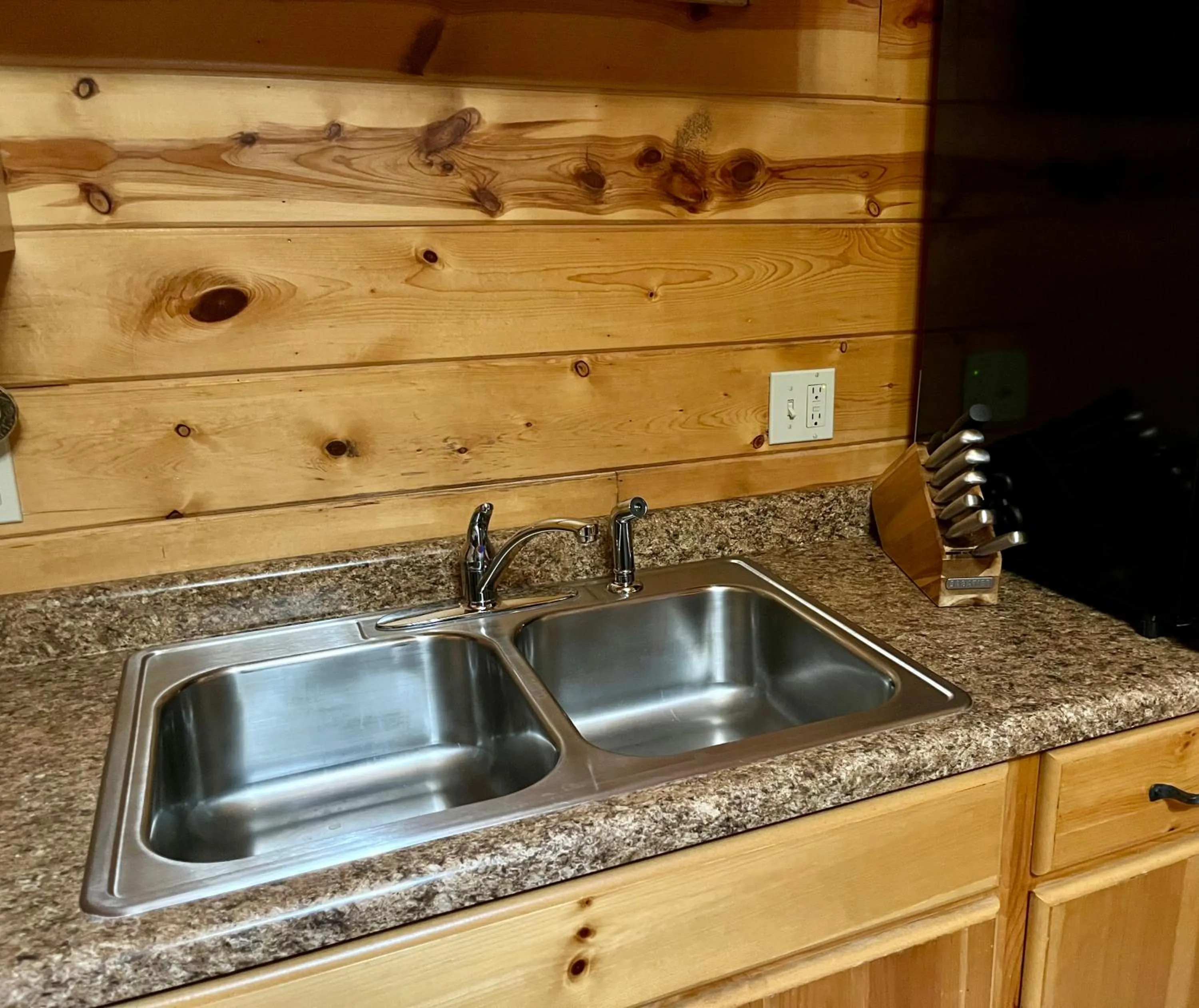 Kitchen or kitchenette in Badlands Frontier Cabins