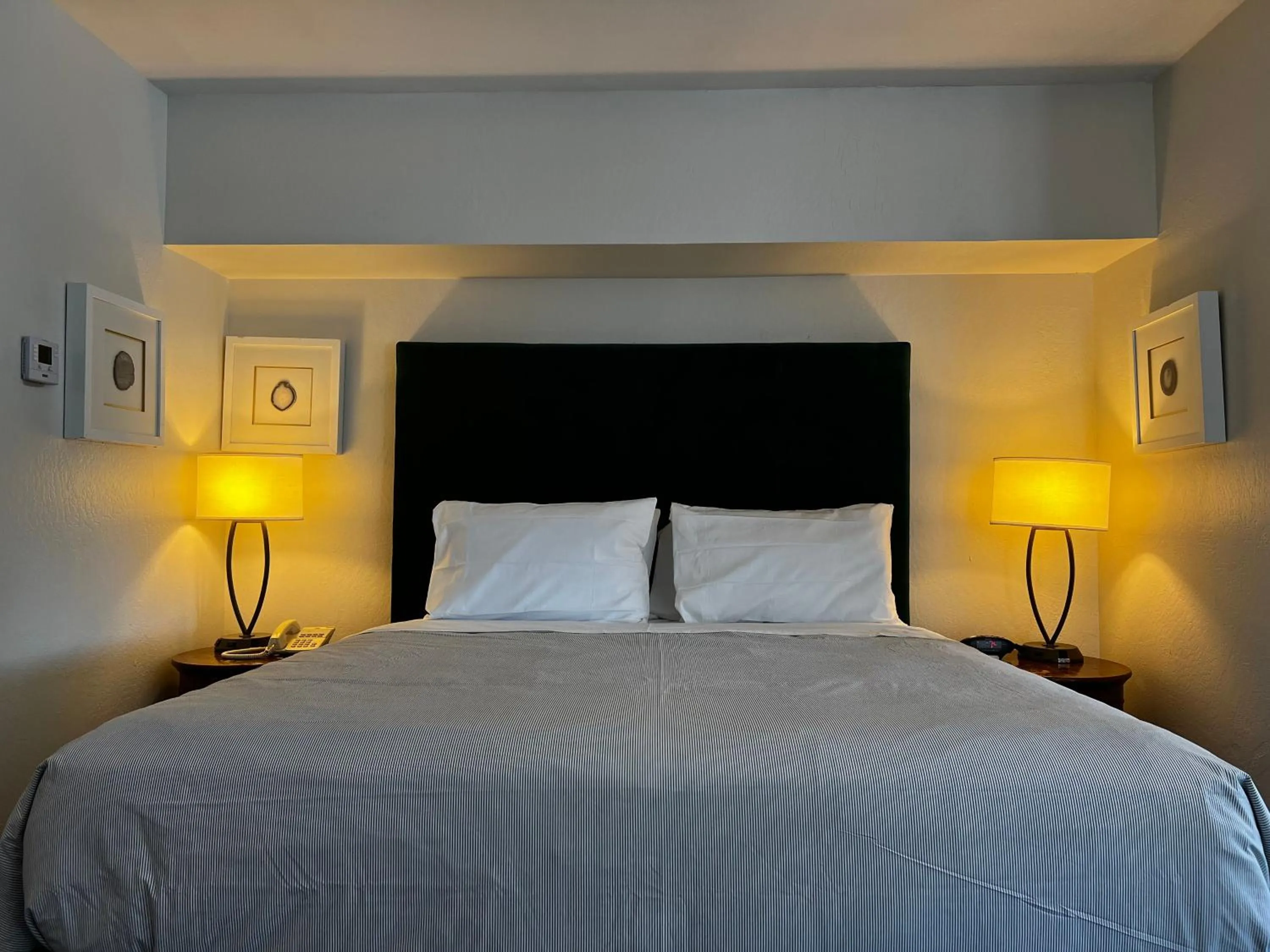 Bed in Sterling Hotel