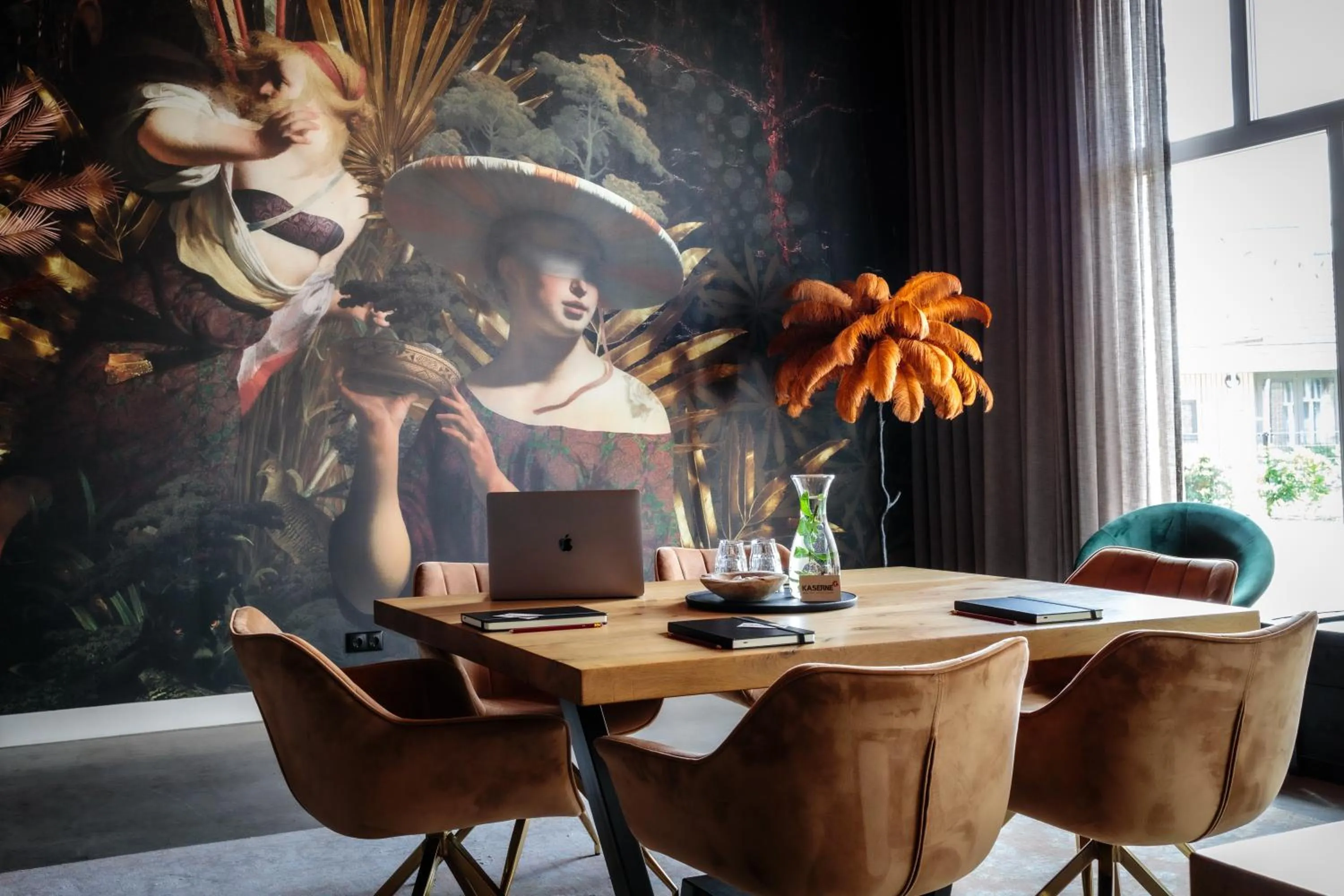 Communal lounge/ TV room in KASerne Boutique Hotel