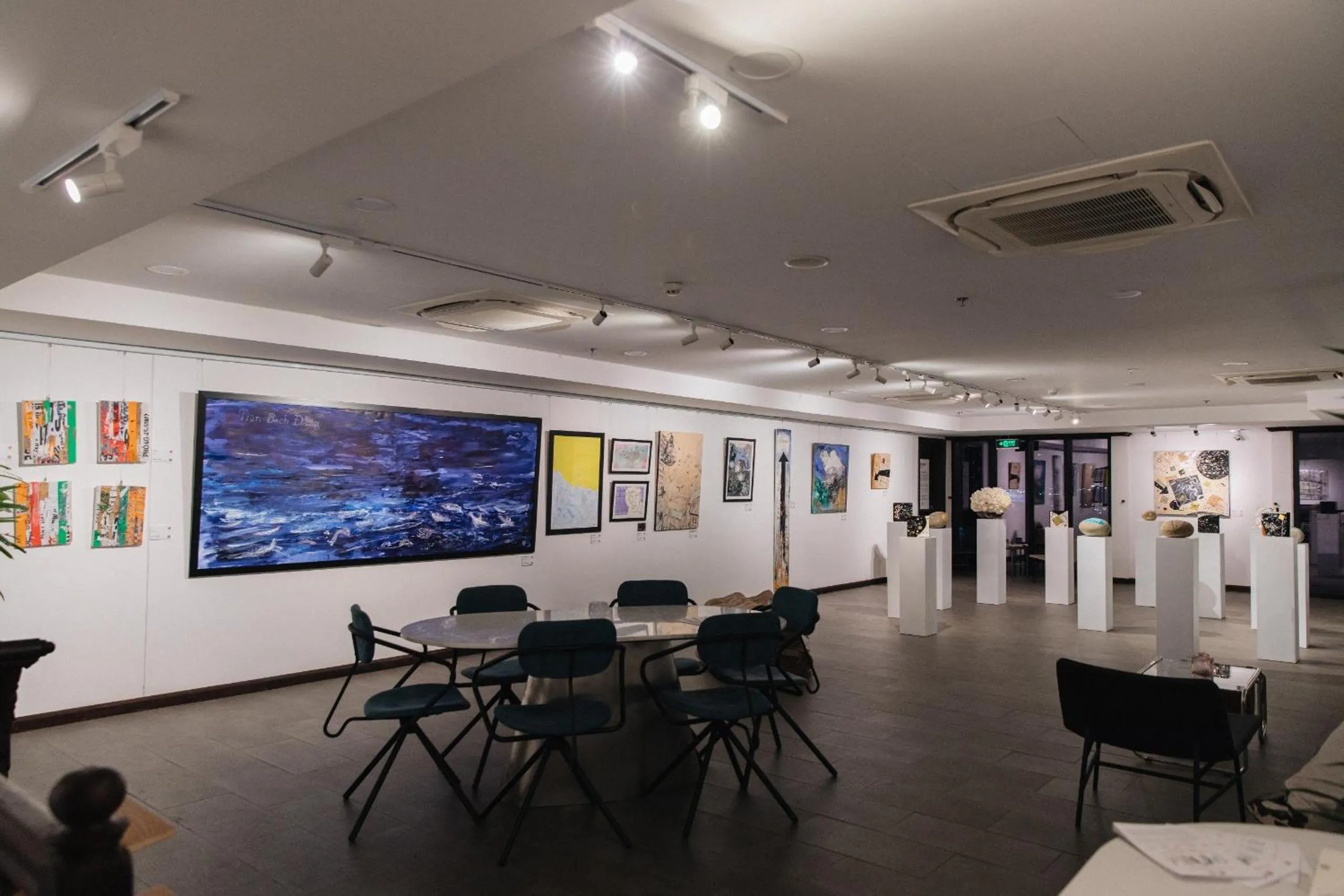 Meeting/conference room in Amanaki Thao Dien