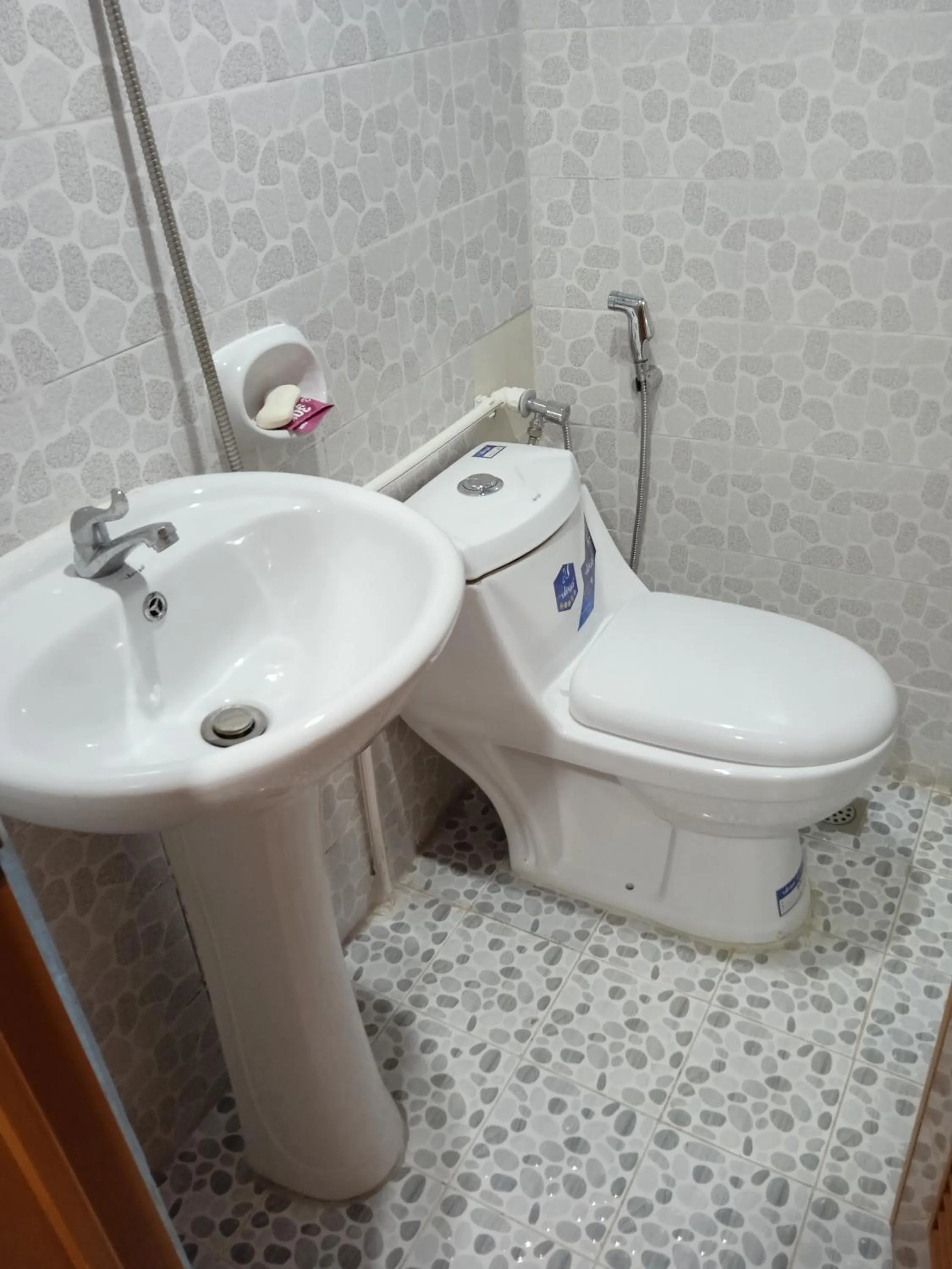 JayDin Travellers Inn