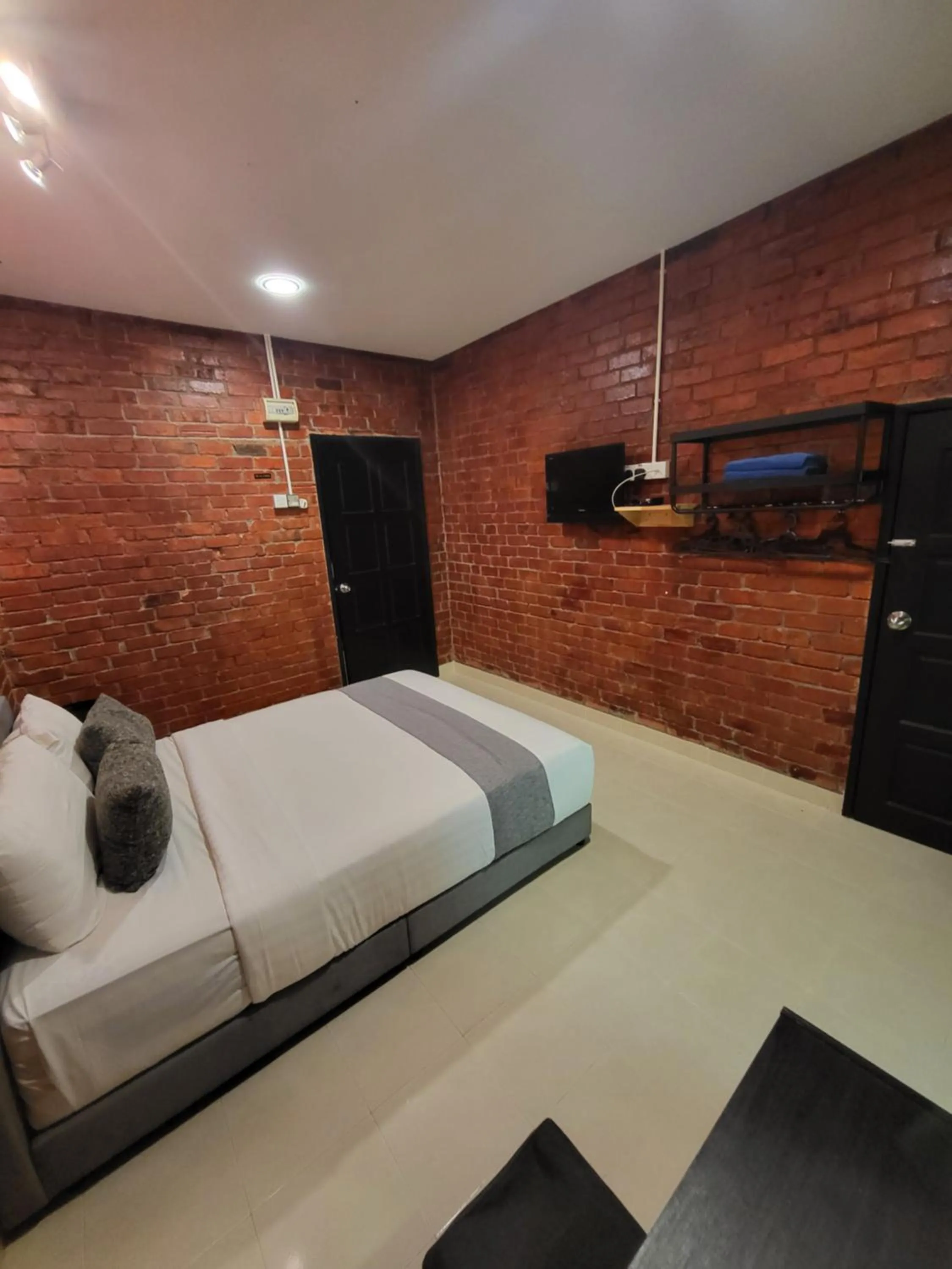 Bed in Sandy Beach Resort By Casa Loma