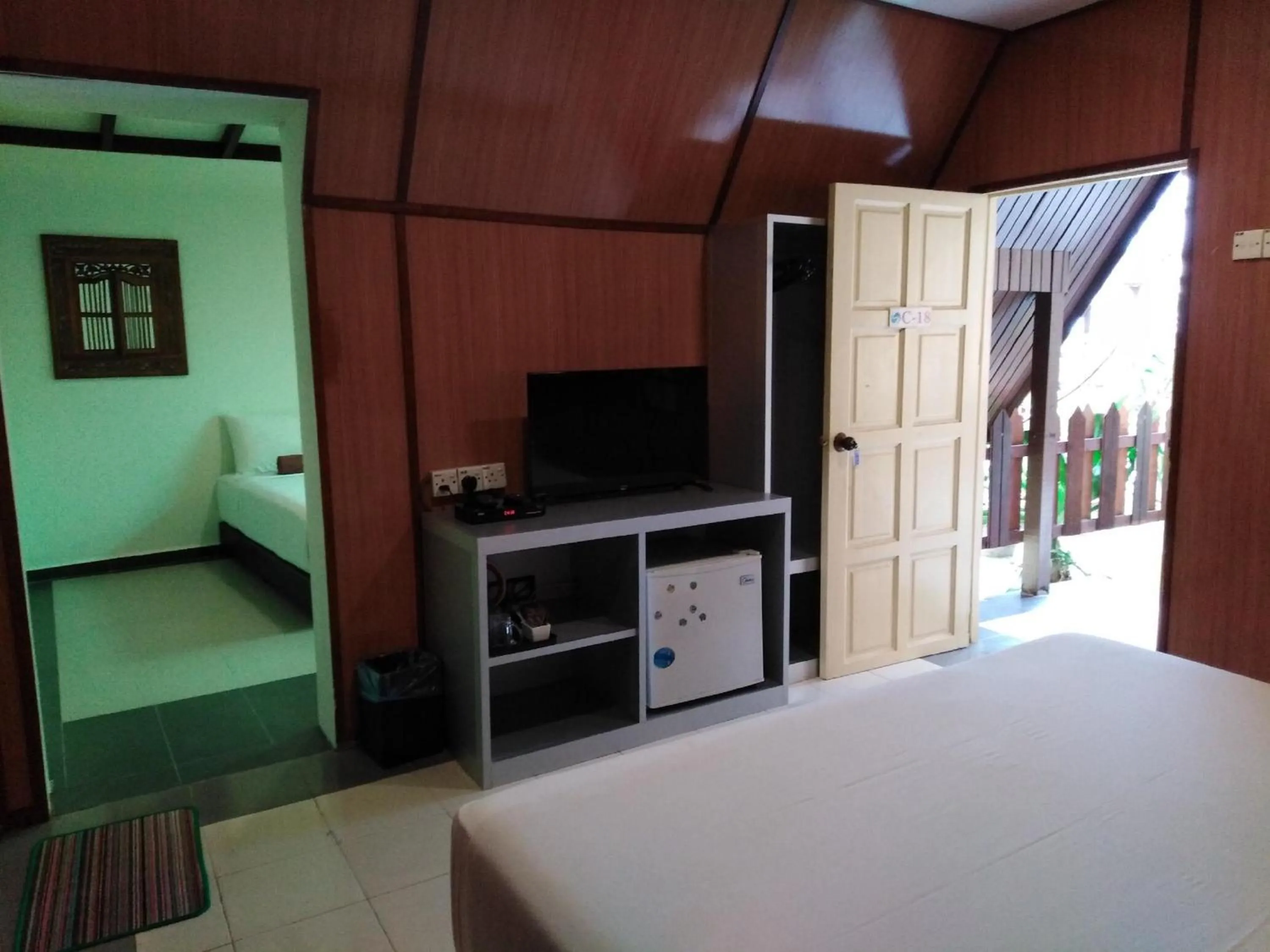 View (from property/room), Bed in Sandy Beach Resort By Casa Loma