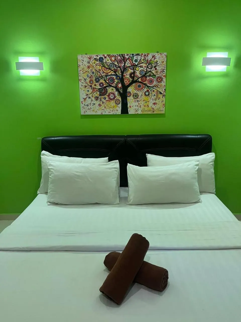 Bed in Sandy Beach Resort By Casa Loma