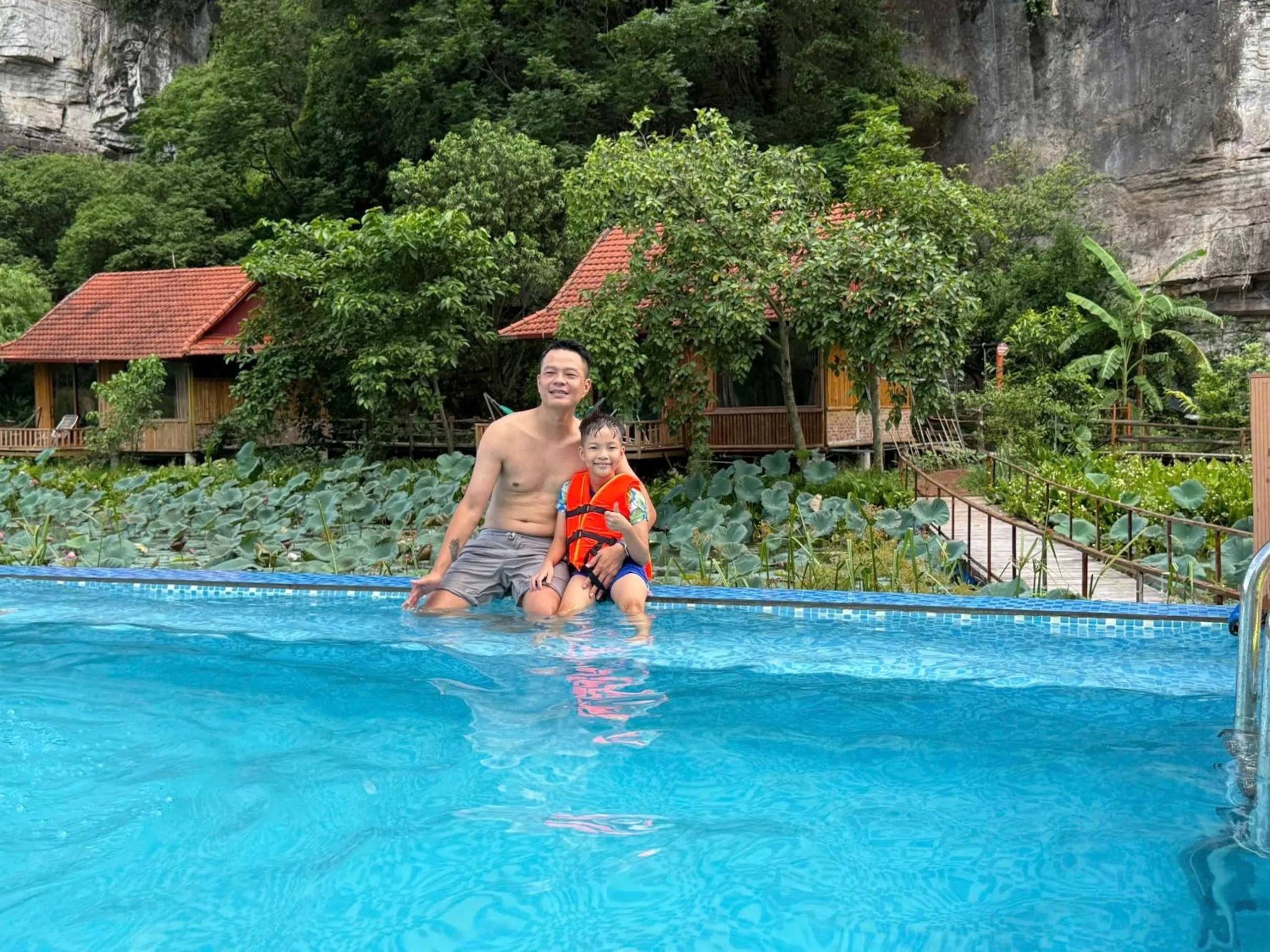 People in Lotus Field Homestay