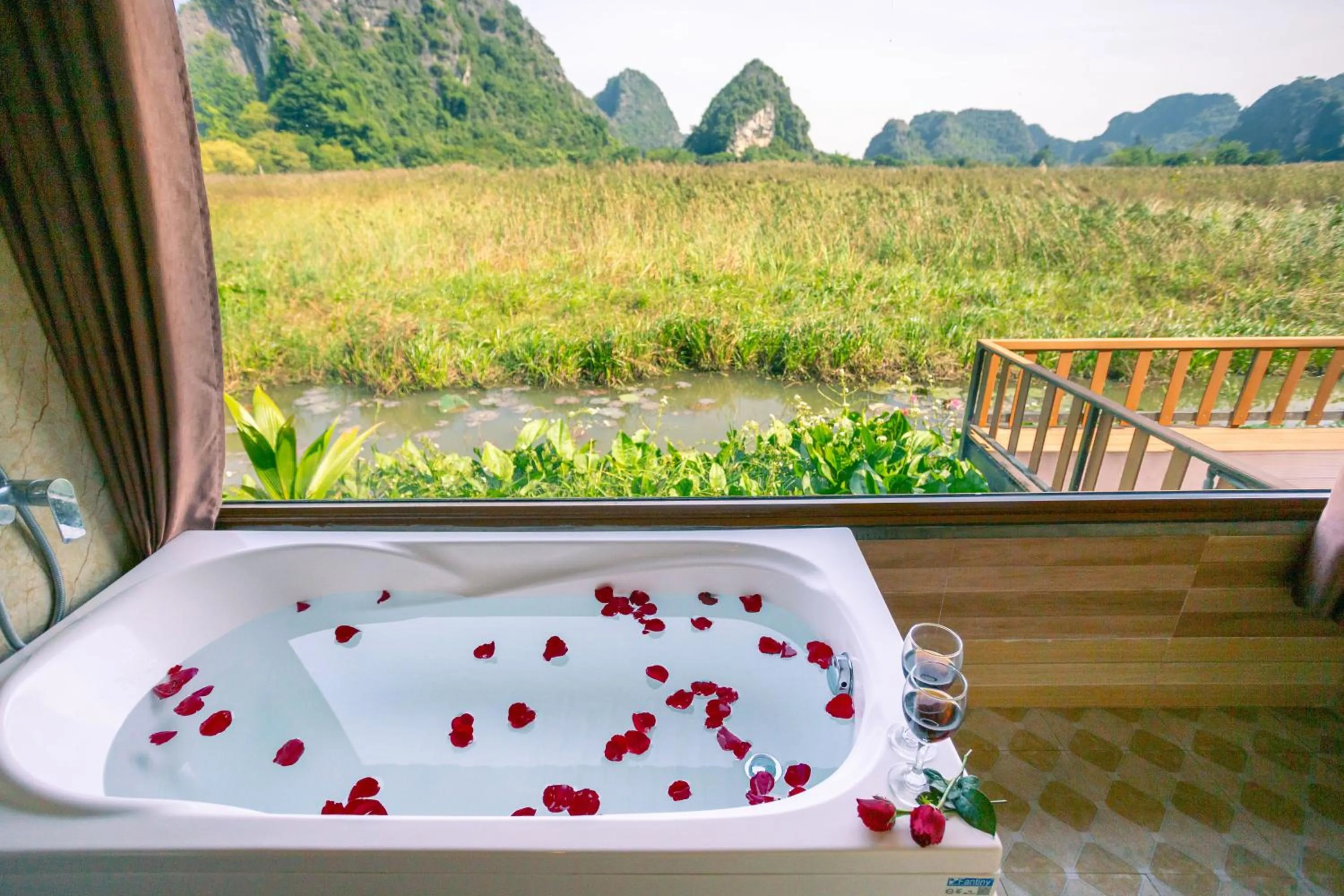 Lotus Field Homestay