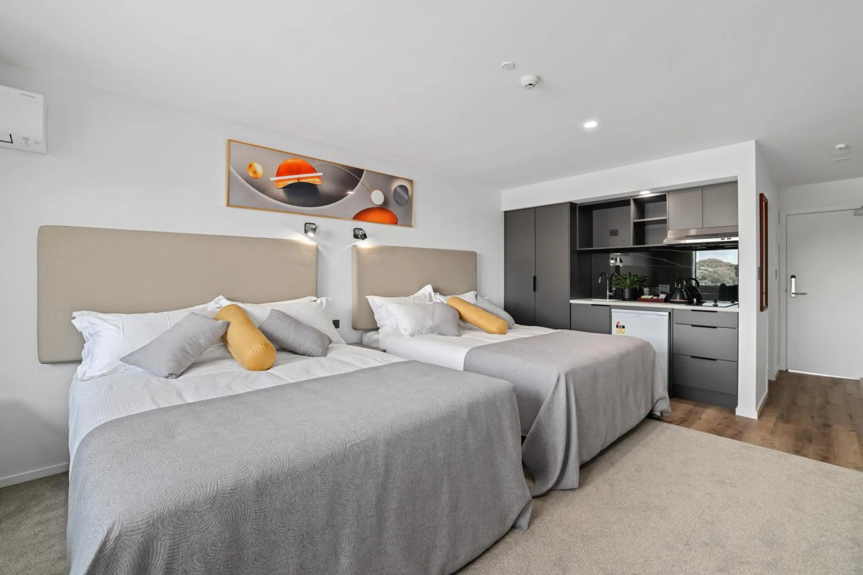 Photo of the whole room, Bed in Golden Hotel