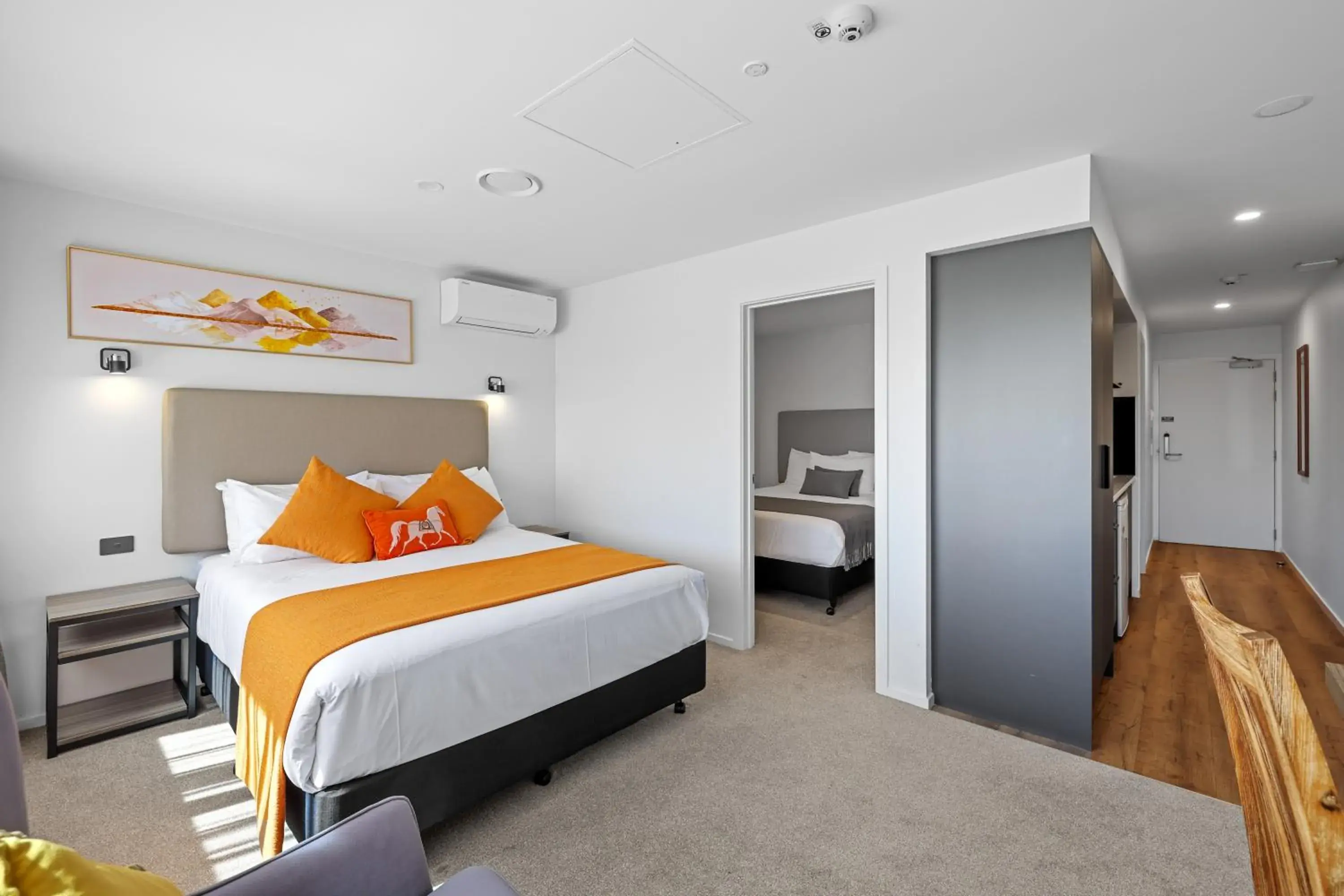 Deluxe Double Room in Golden Hotel Deluxe Double Room in Golden Hotel