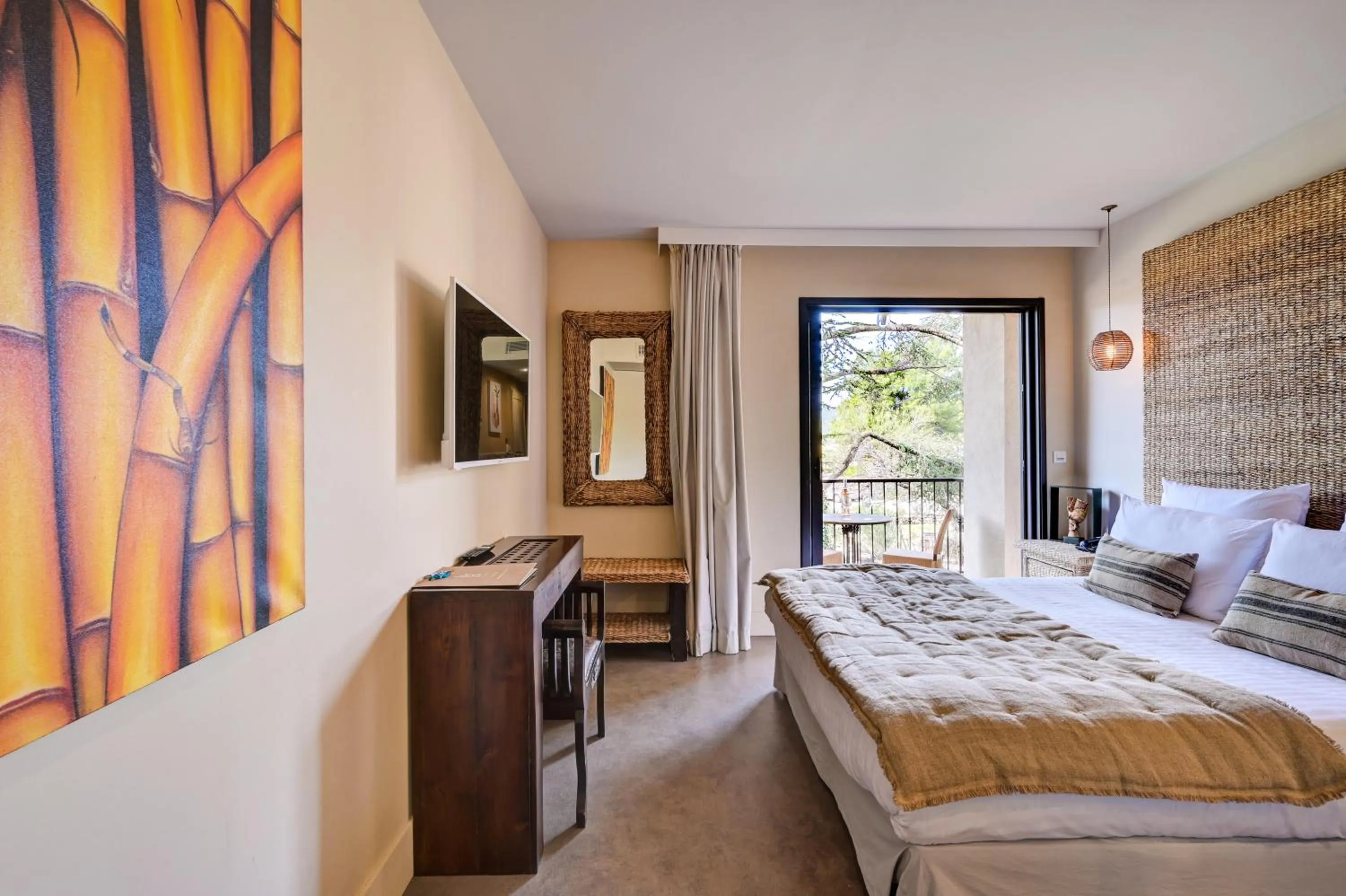 Bed in Hotel Bastide & SPA - Villa de Lourmarin