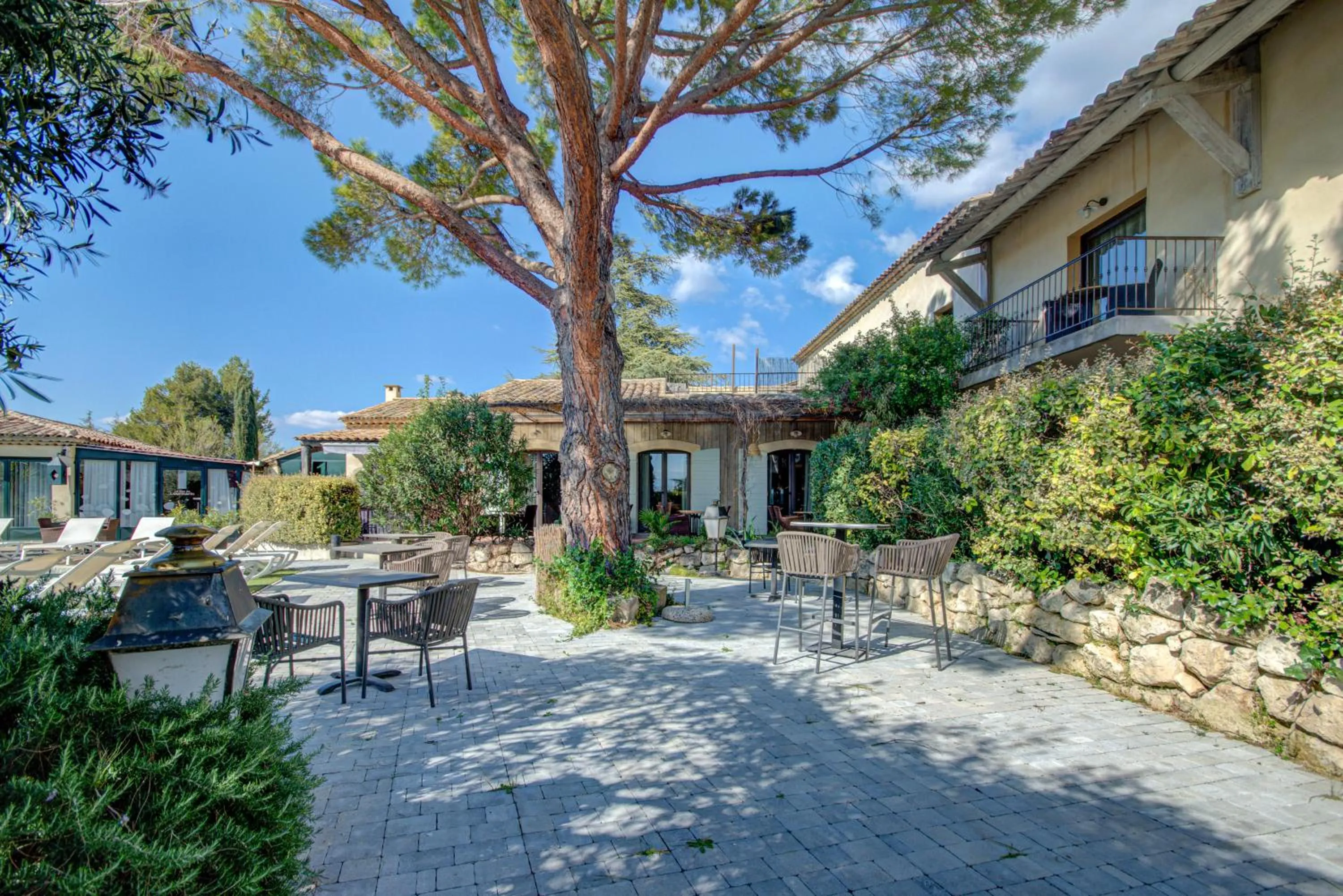 Property building in Hotel Bastide & SPA - Villa de Lourmarin