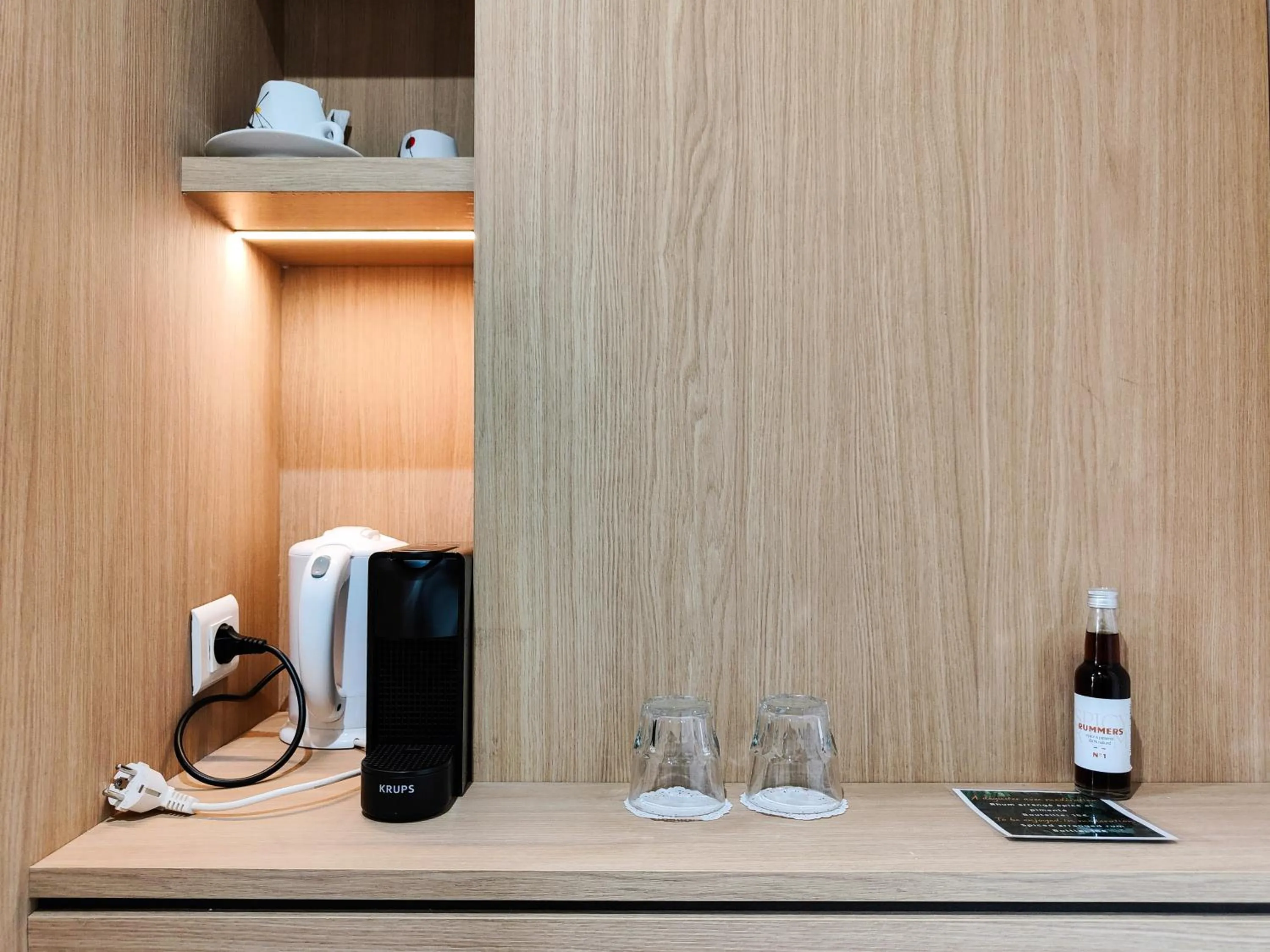 Coffee/tea facilities in Hotel Bastide & SPA - Villa de Lourmarin