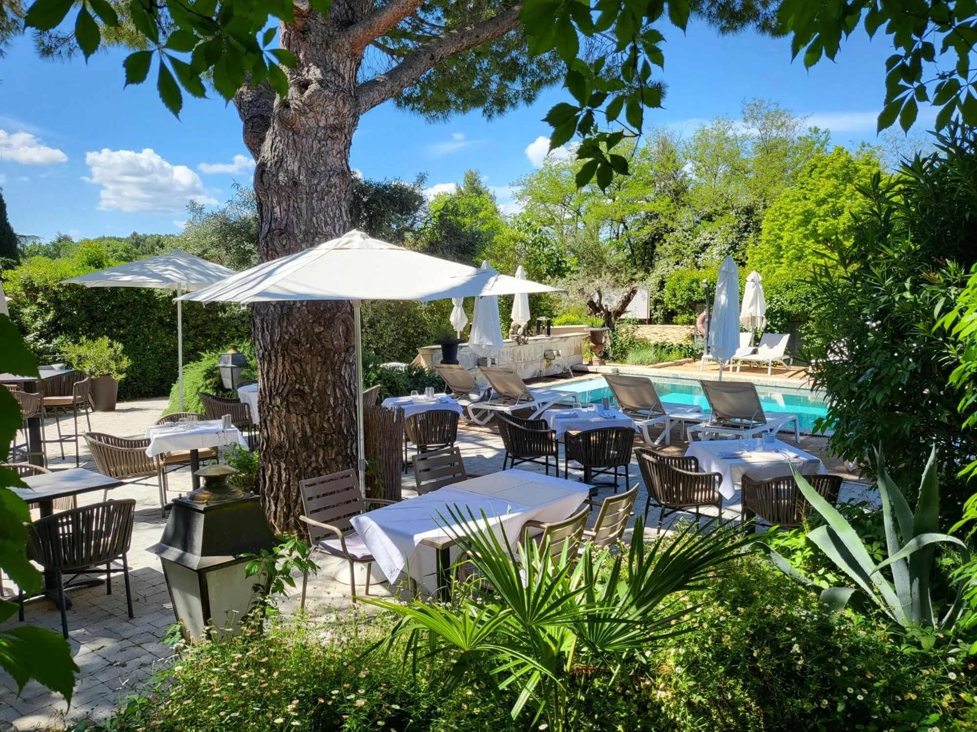 Restaurant/places to eat in Hotel Bastide & SPA - Villa de Lourmarin