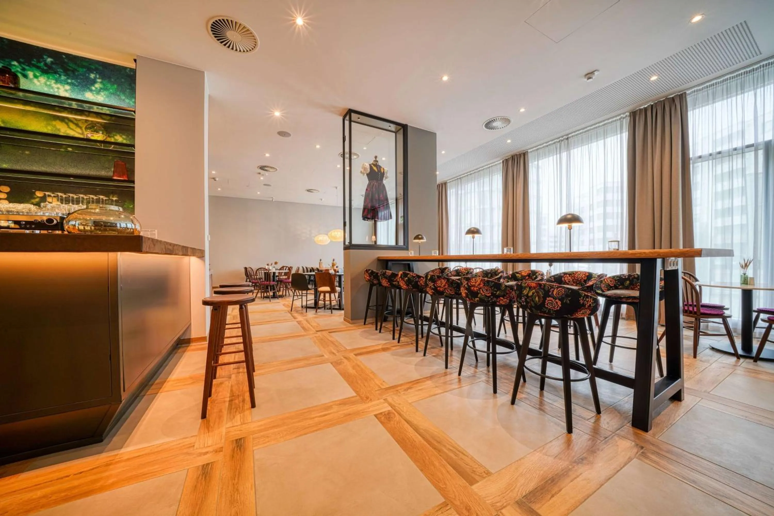 Restaurant/places to eat in Vienna House Easy by Wyndham Freiburg City