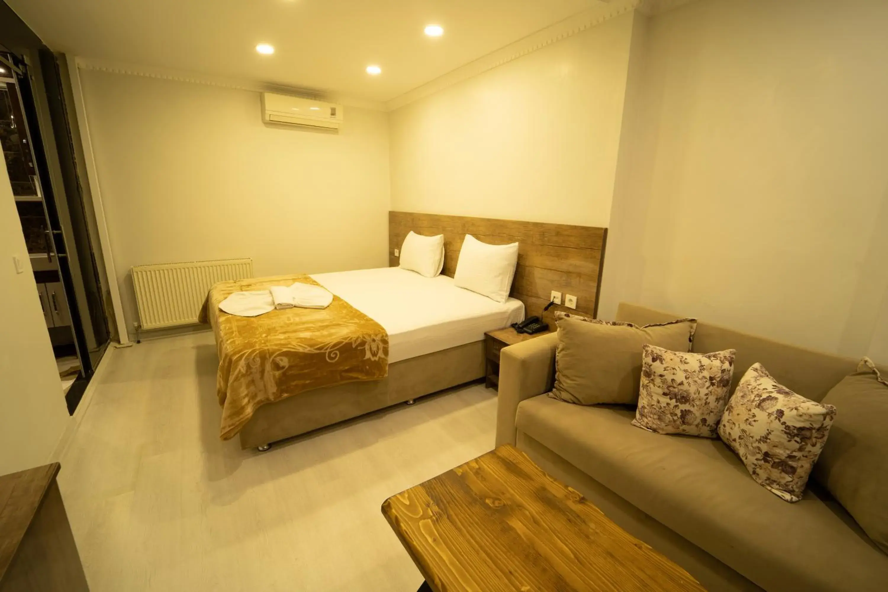 Triple Room in Zin Hotel İstanbul Triple Room in Zin Hotel İstanbul