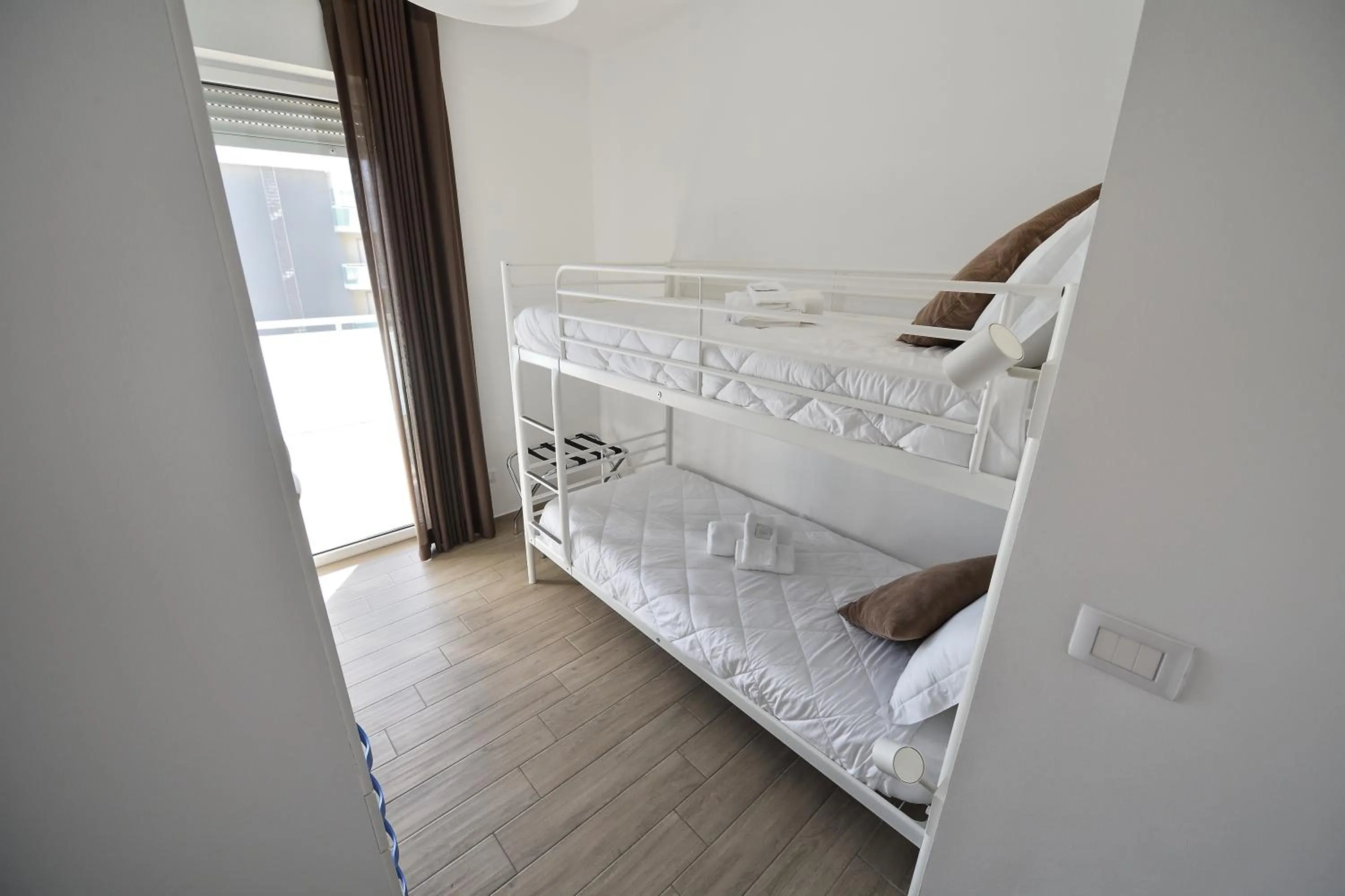 Bunk Bed in Karol Airport Bari