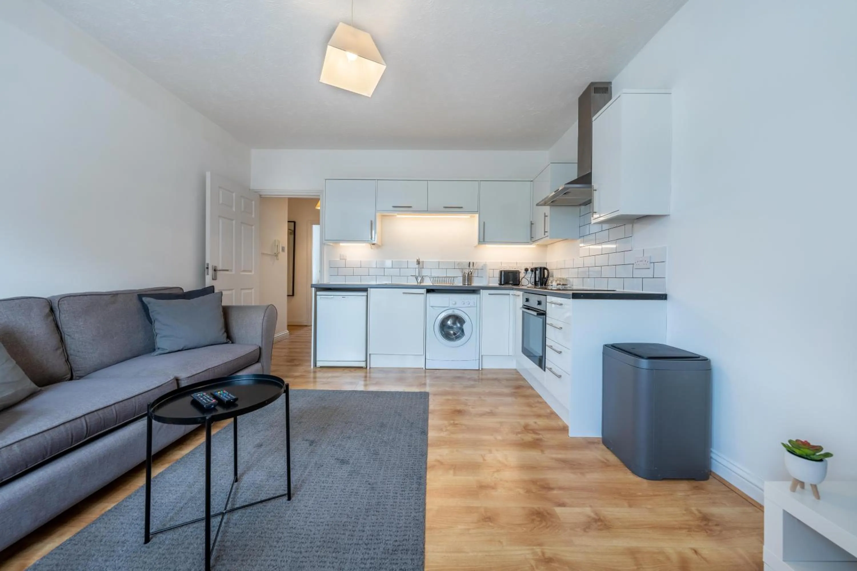 Living room in 2BR Apartment Near Stansted Airport & Bishop Stortford