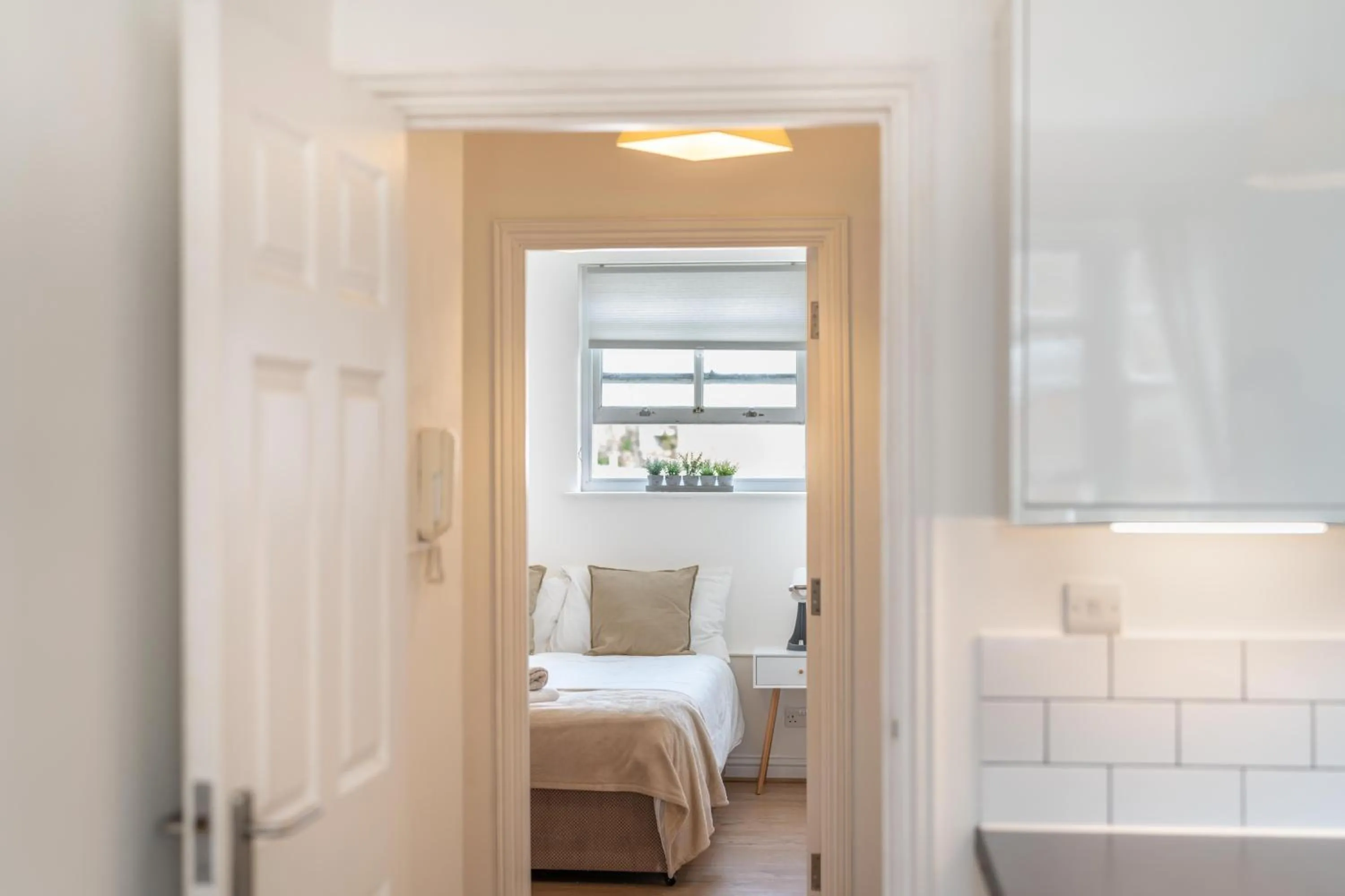 Other, Bed in 2BR Apartment Near Stansted Airport & Bishop Stortford