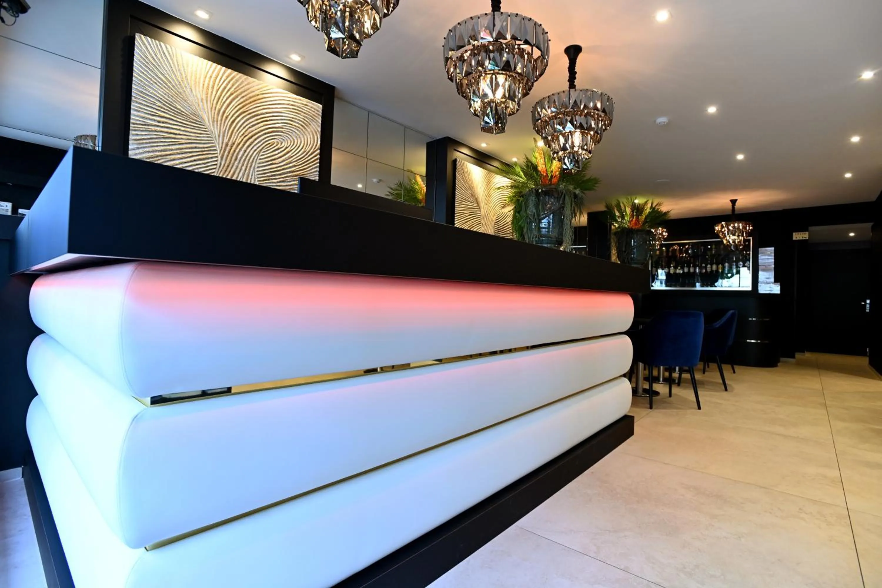 Lobby or reception in Hôtel Des Quatrans