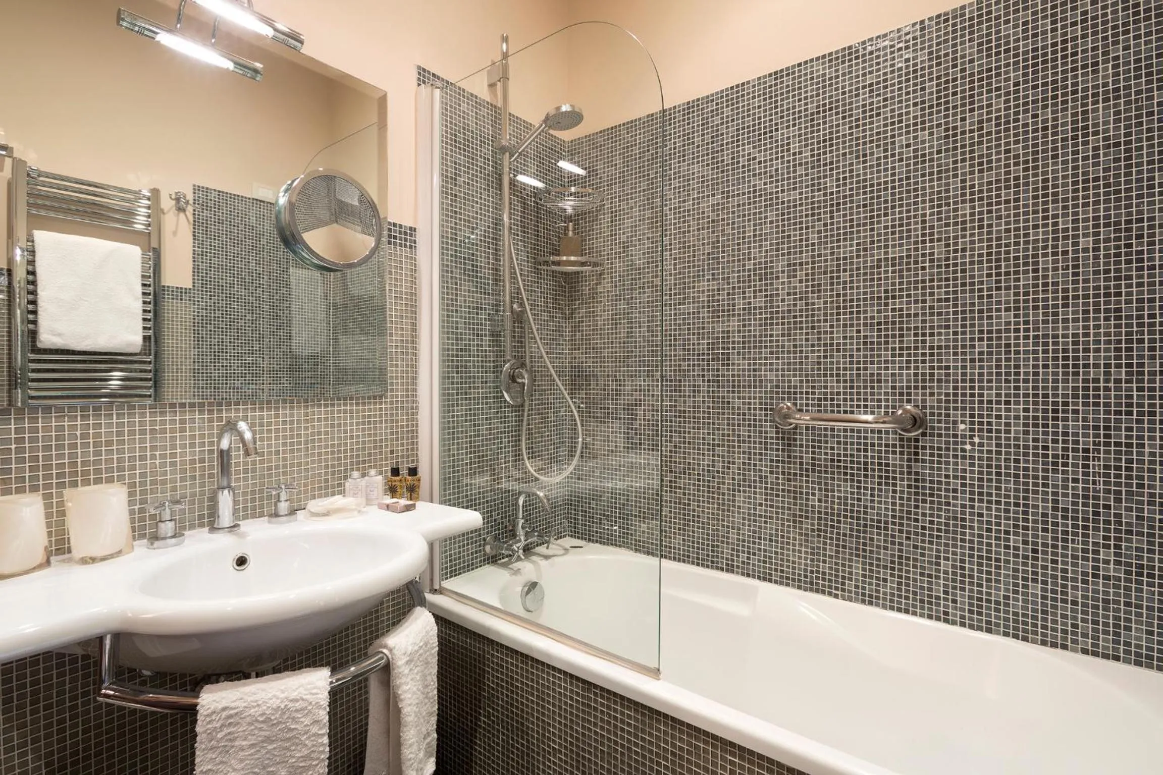 Bathroom in Buonanotte Garibaldi