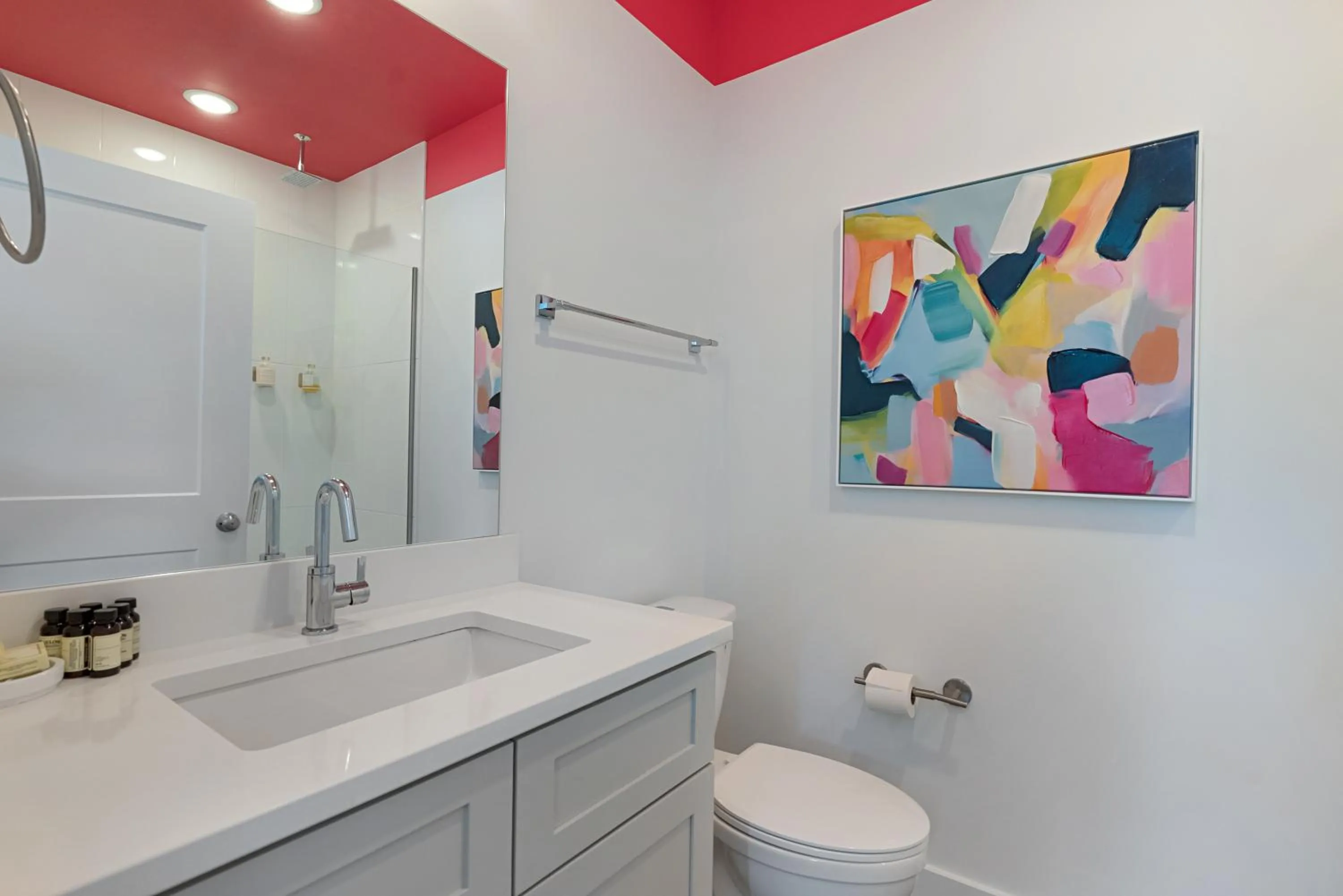 Toilet in Sonder The High Note